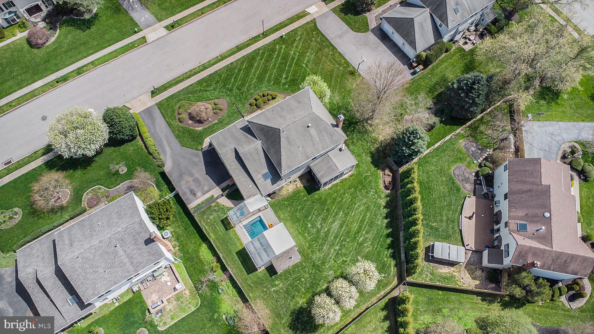 1411 Barton Dr