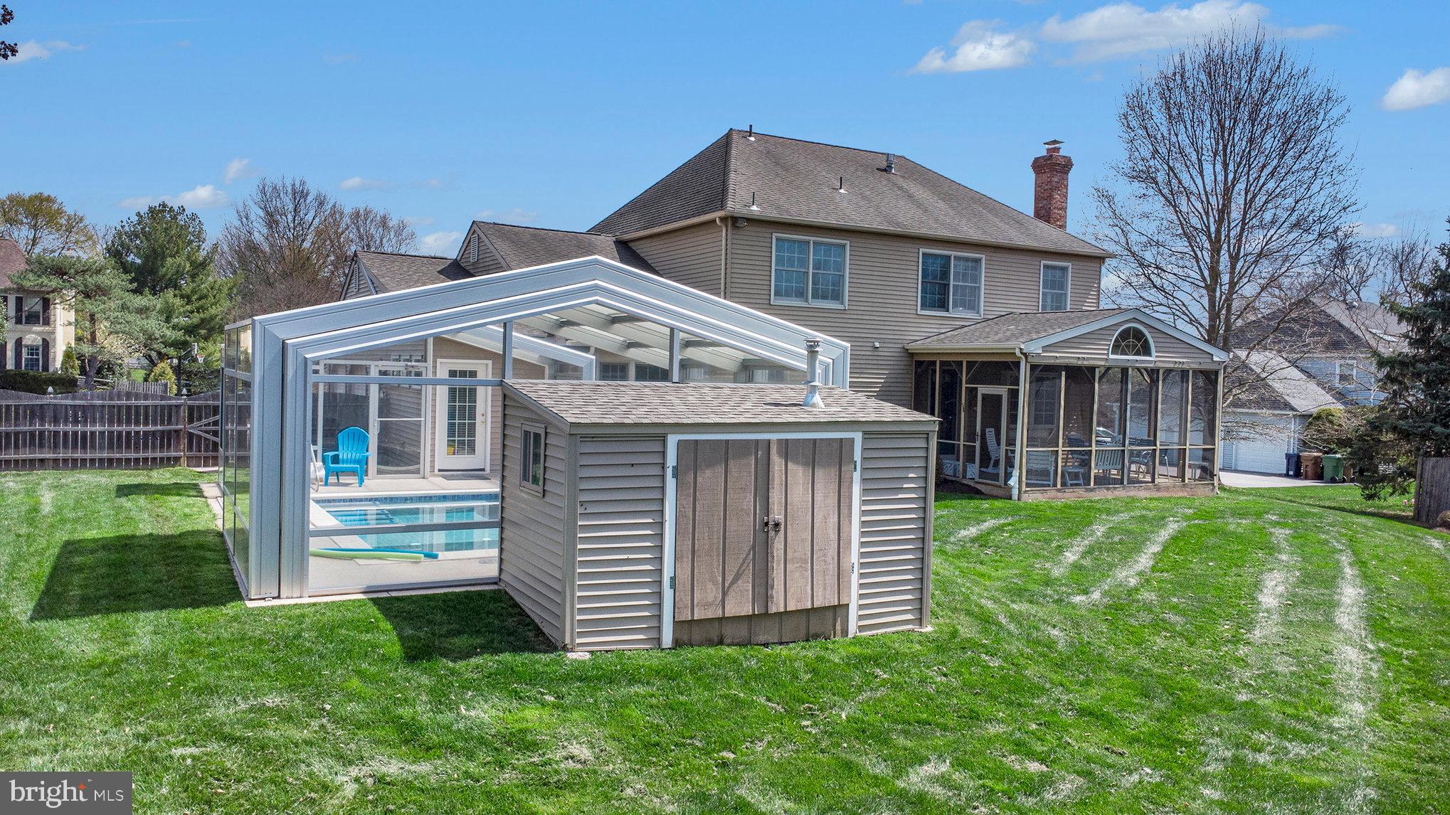 1411 Barton Dr