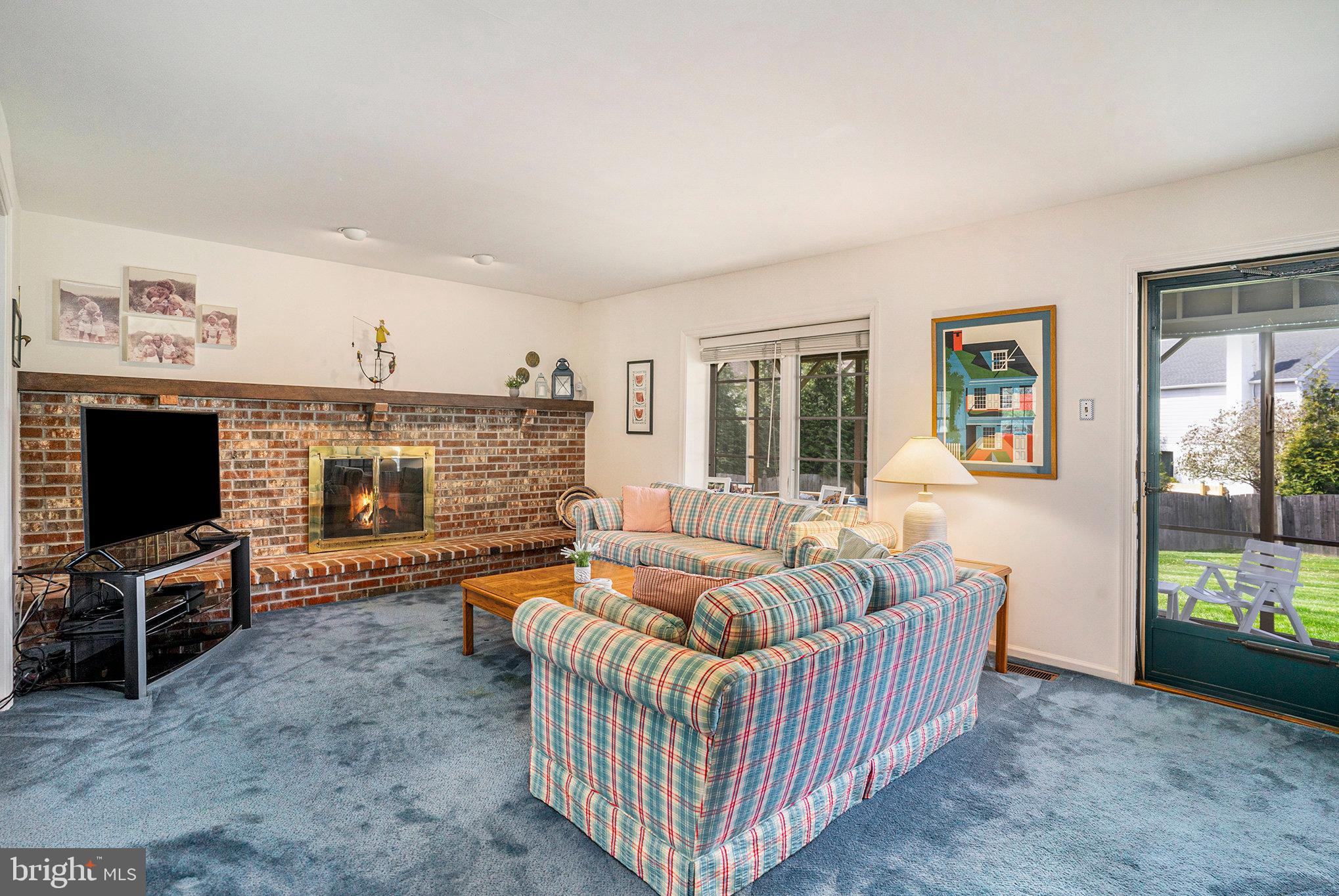 1411 Barton Dr