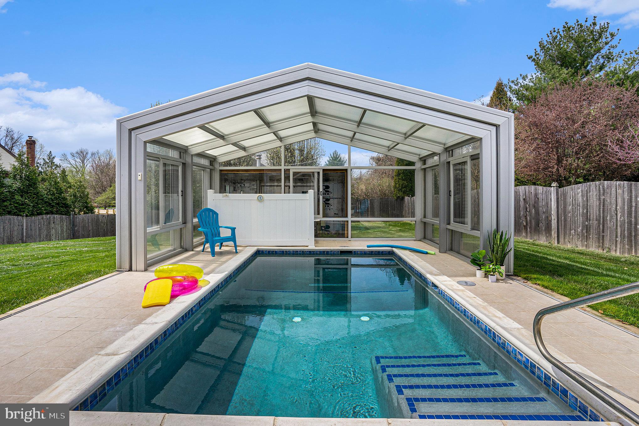 1411 Barton Dr