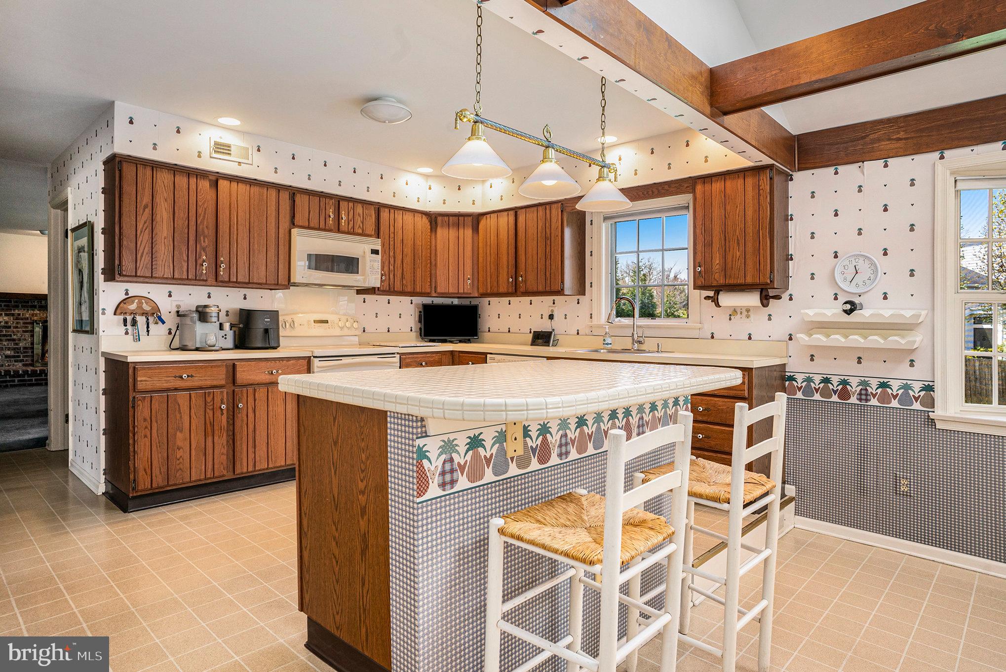 1411 Barton Dr