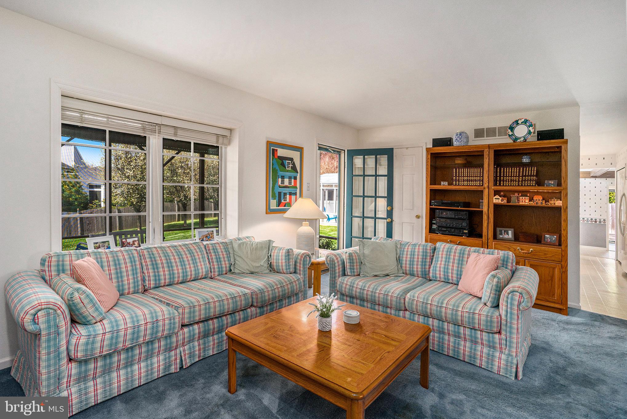 1411 Barton Dr