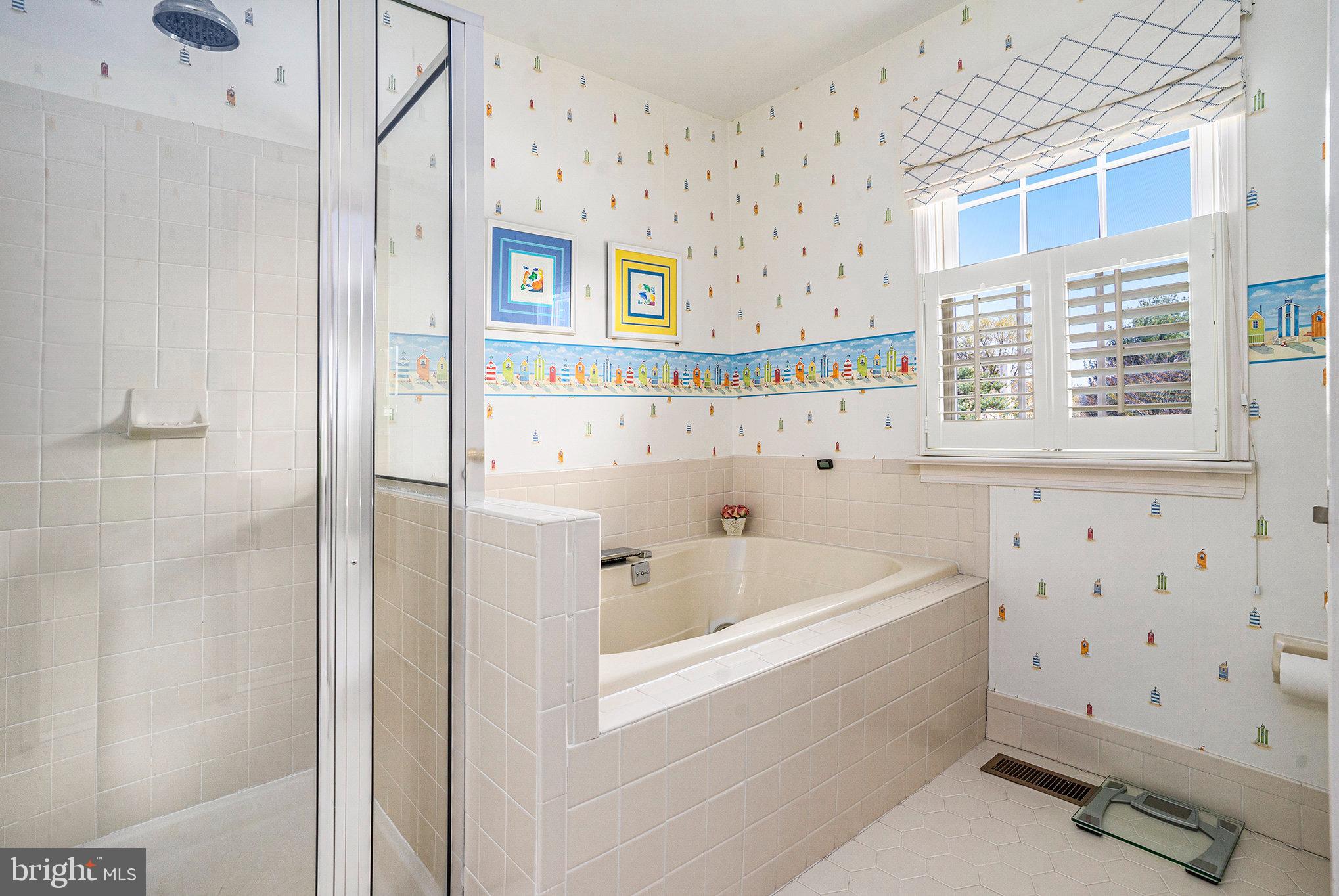 1411 Barton Dr