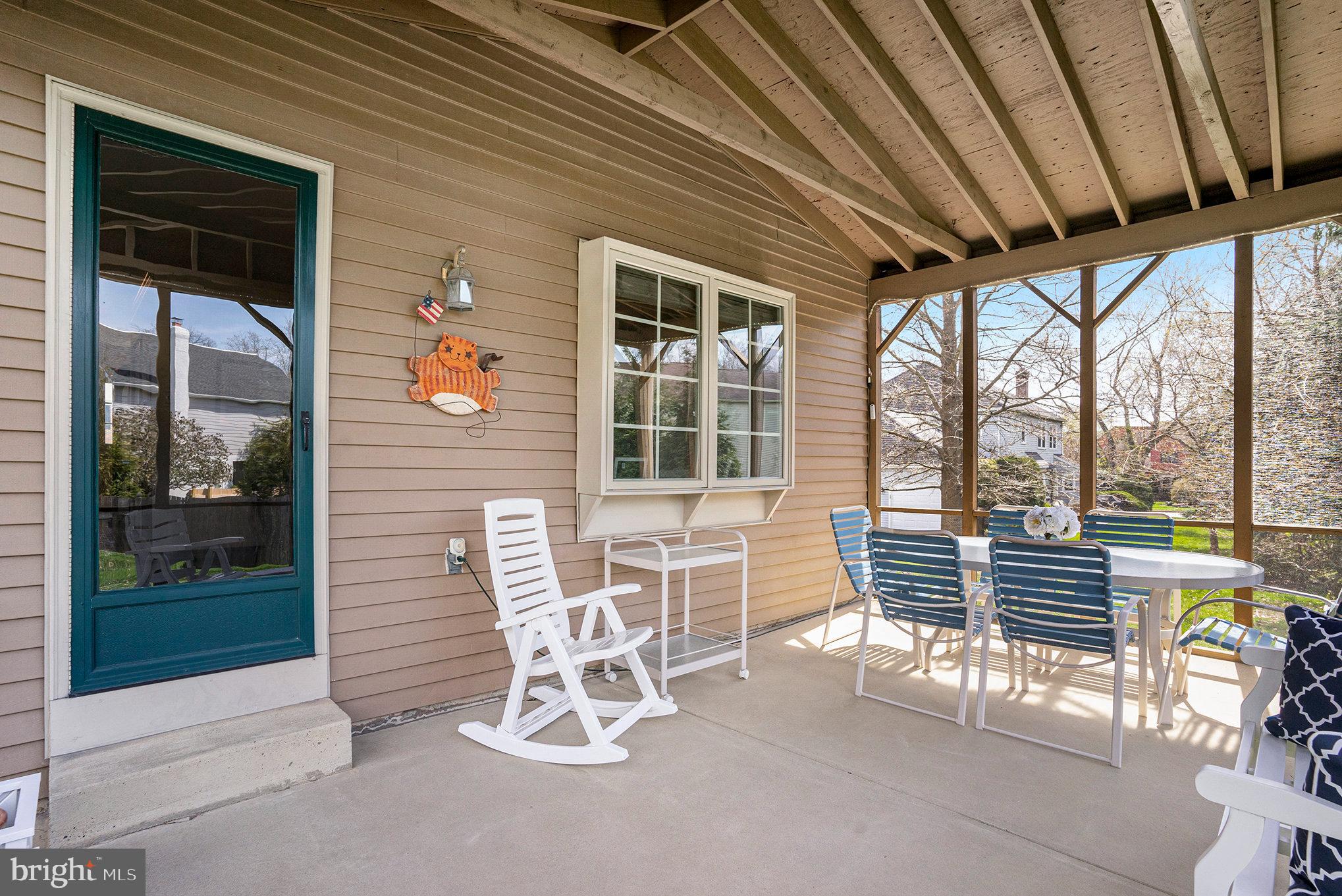 1411 Barton Dr