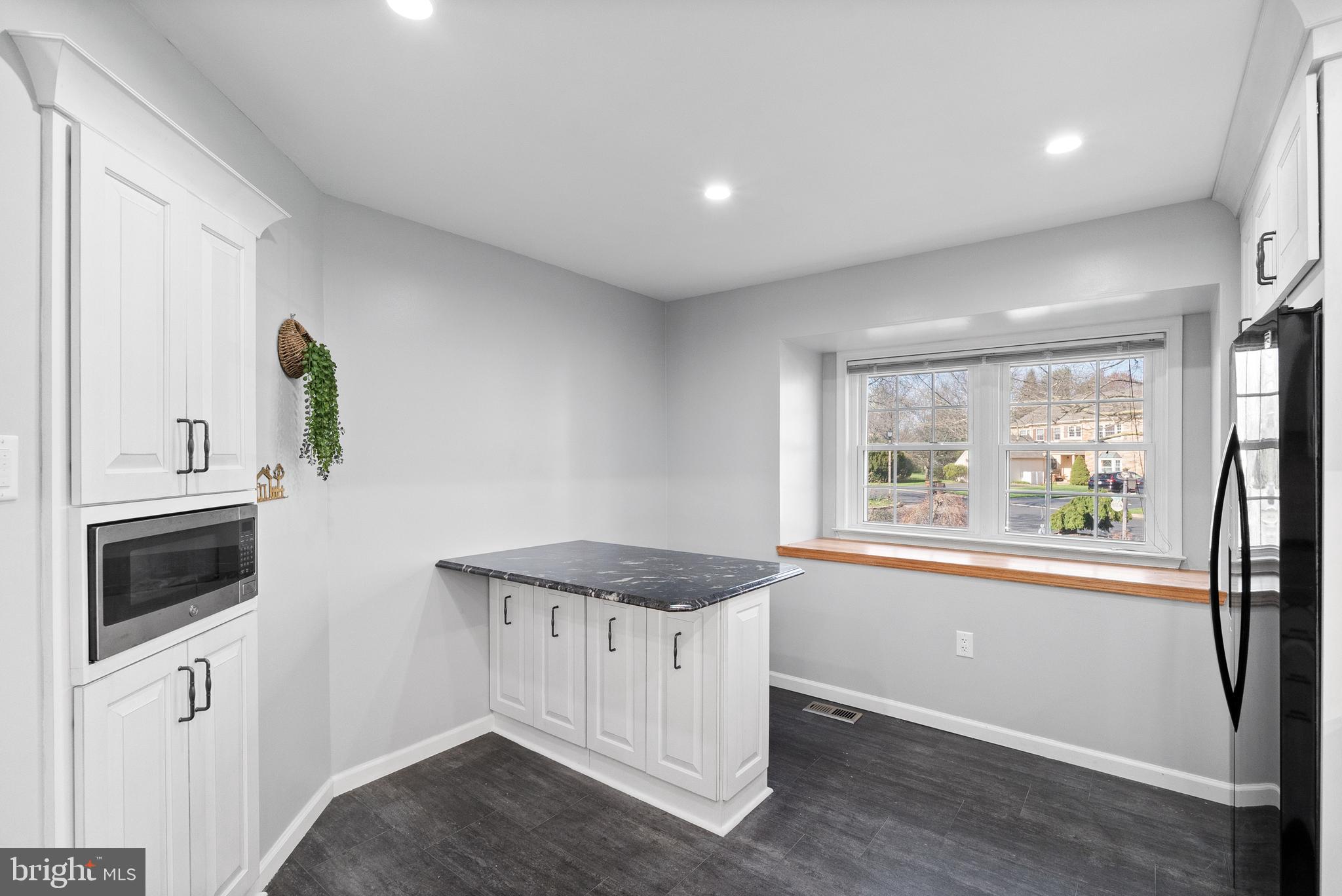1512 Corsley Ct
