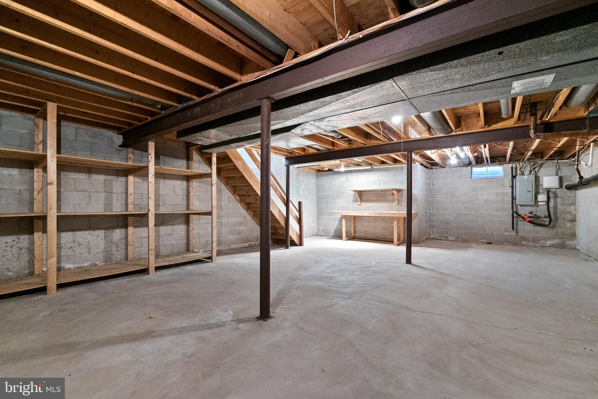 1512 Corsley Ct