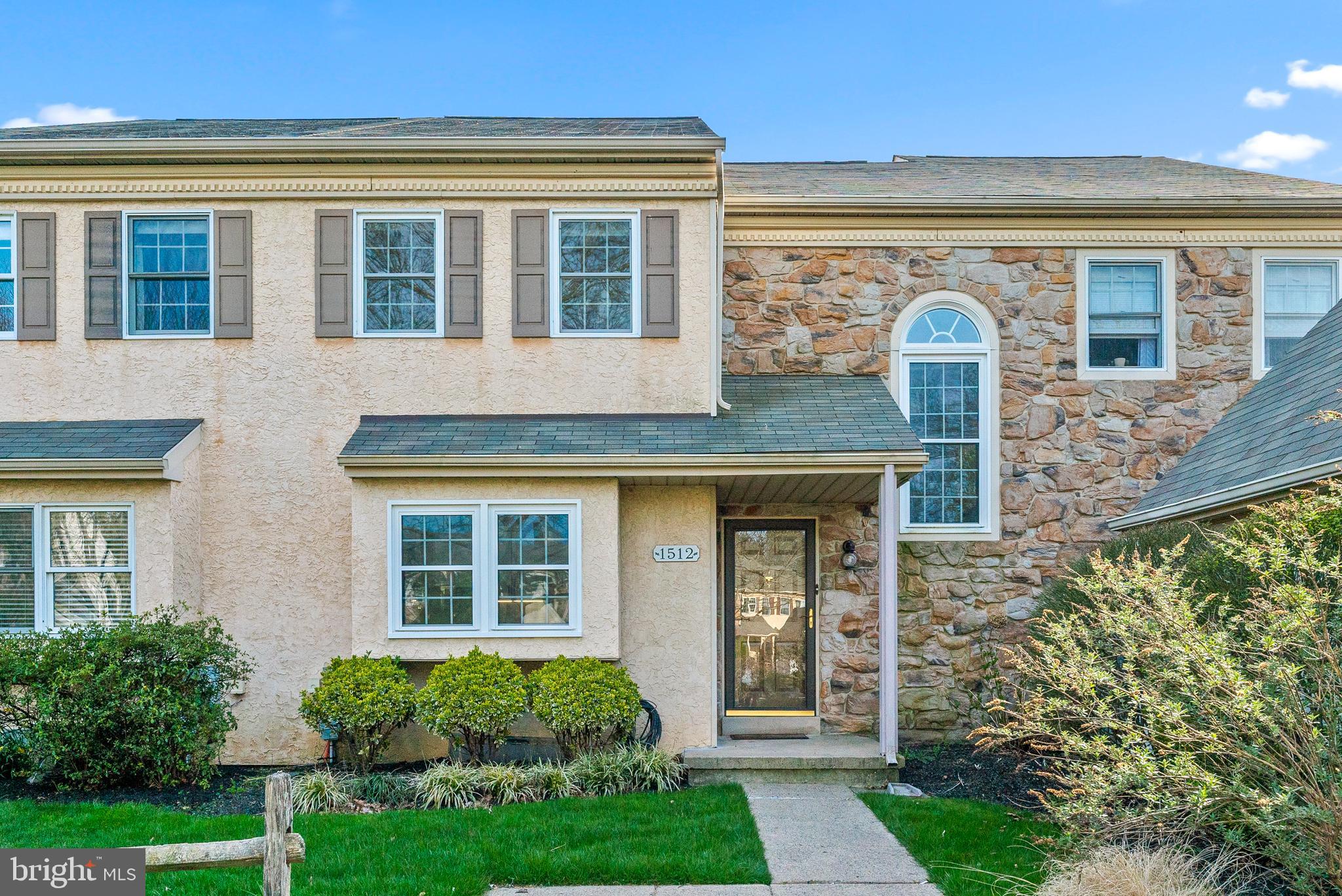 1512 Corsley Ct