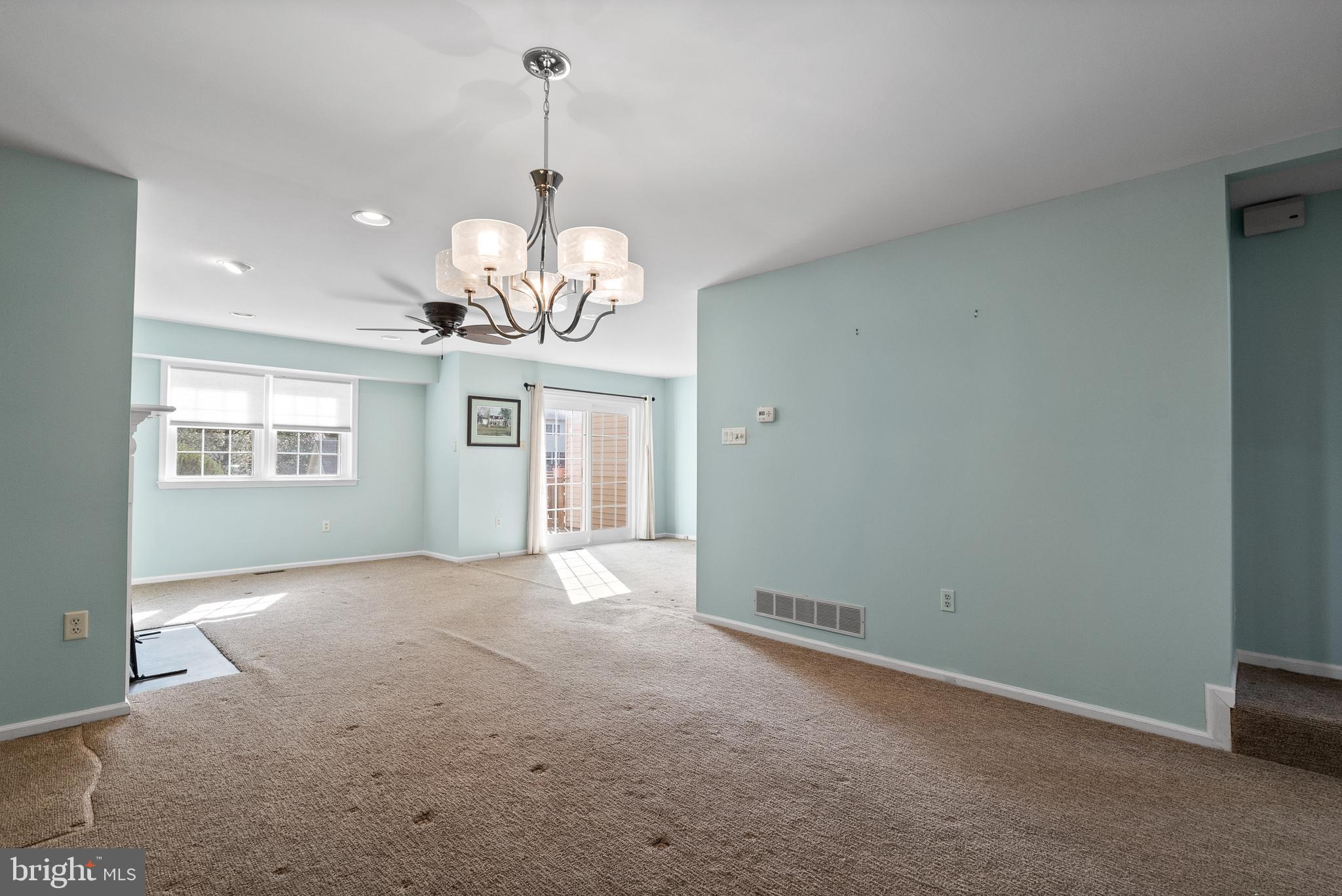 1512 Corsley Ct