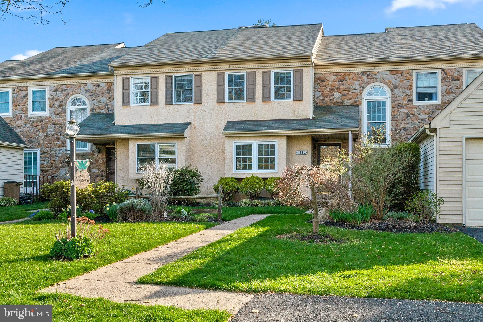 1512 Corsley Ct