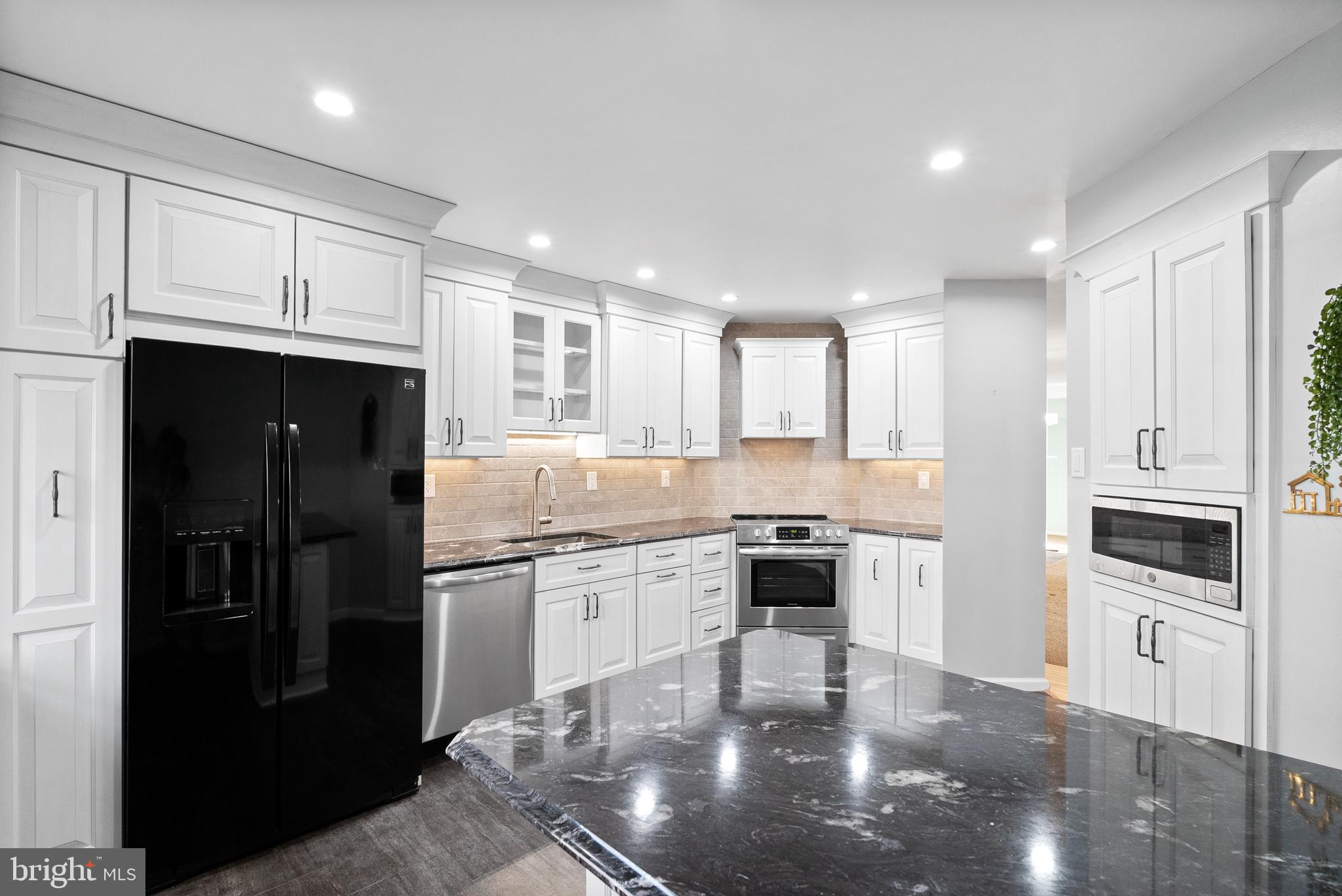 1512 Corsley Ct