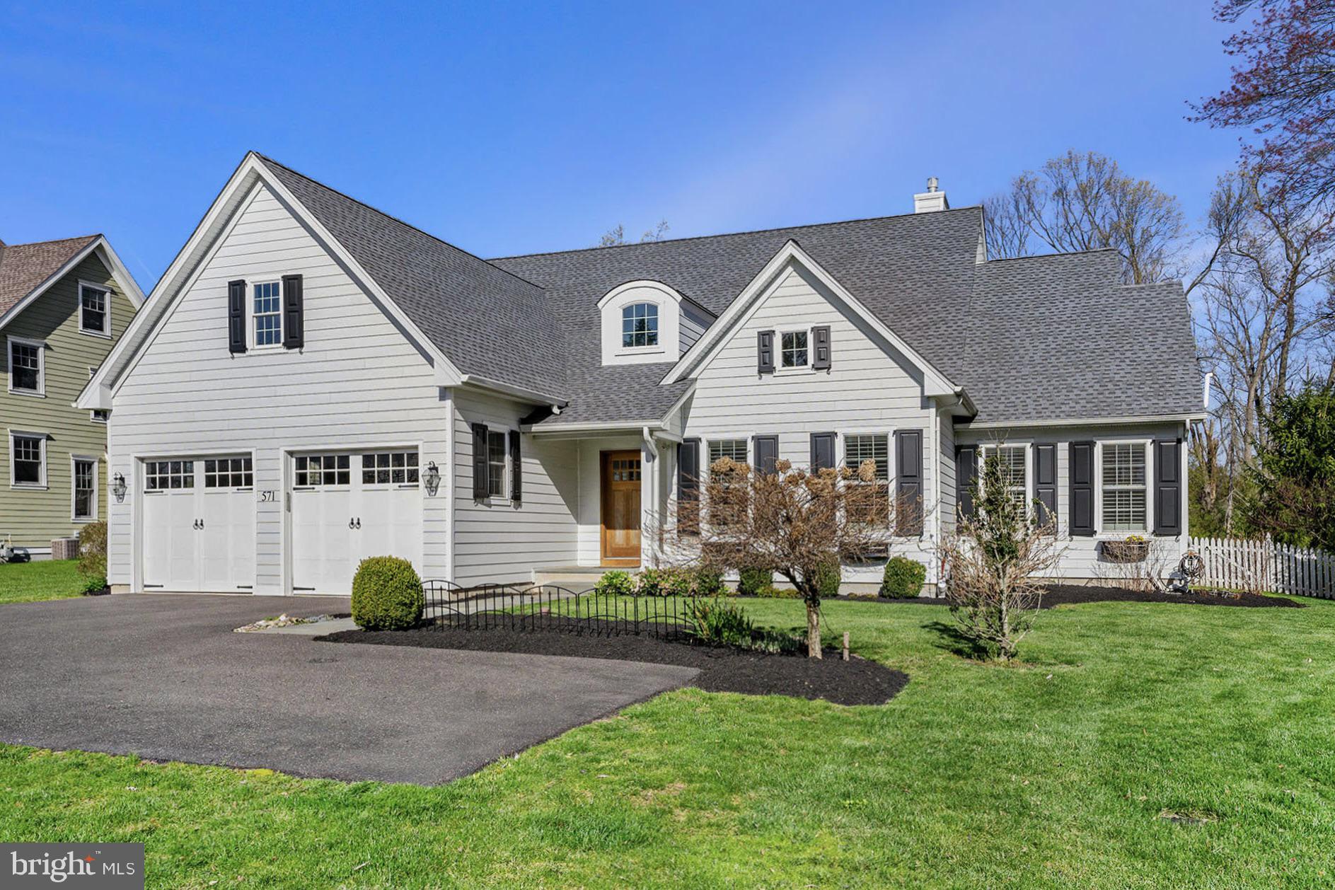 571 Skippack Pike
