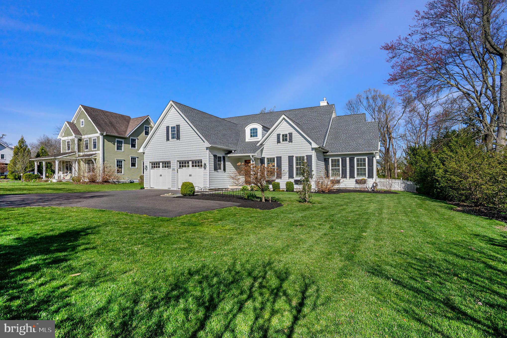 571 Skippack Pike