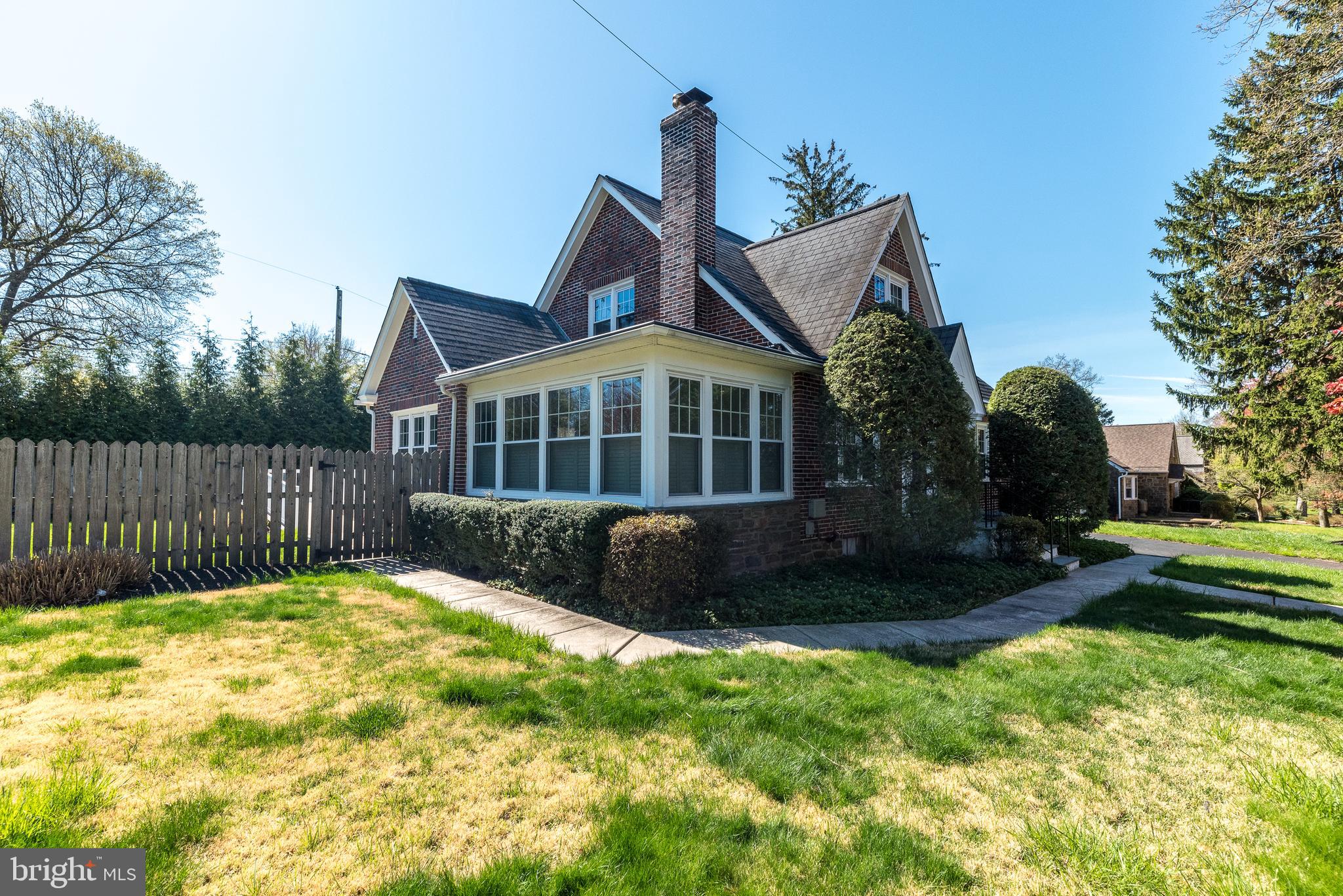 701 Stoler Ave