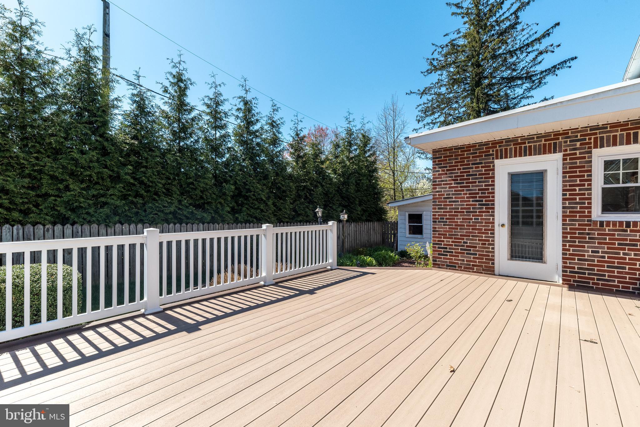 701 Stoler Ave