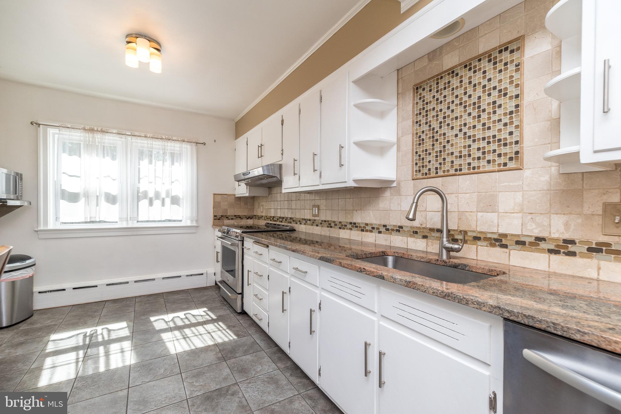 701 Stoler Ave