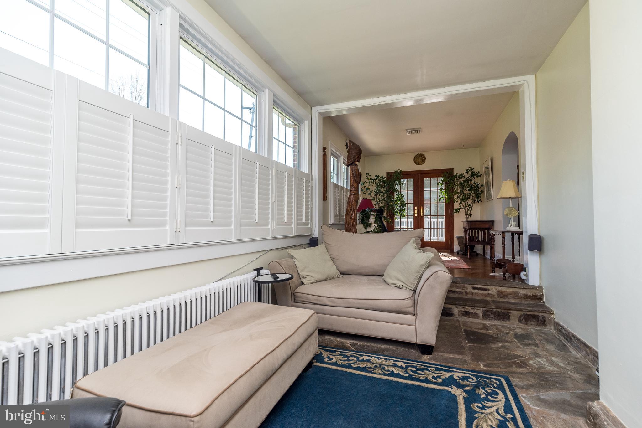 701 Stoler Ave