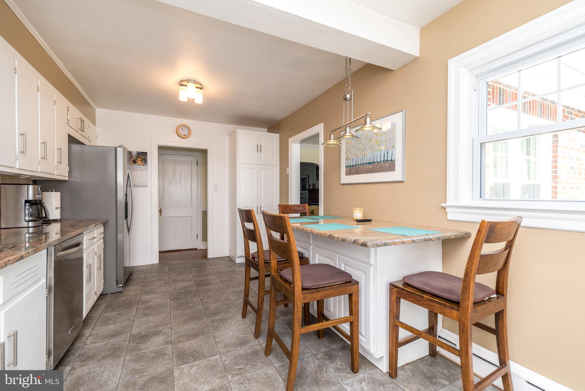 701 Stoler Ave