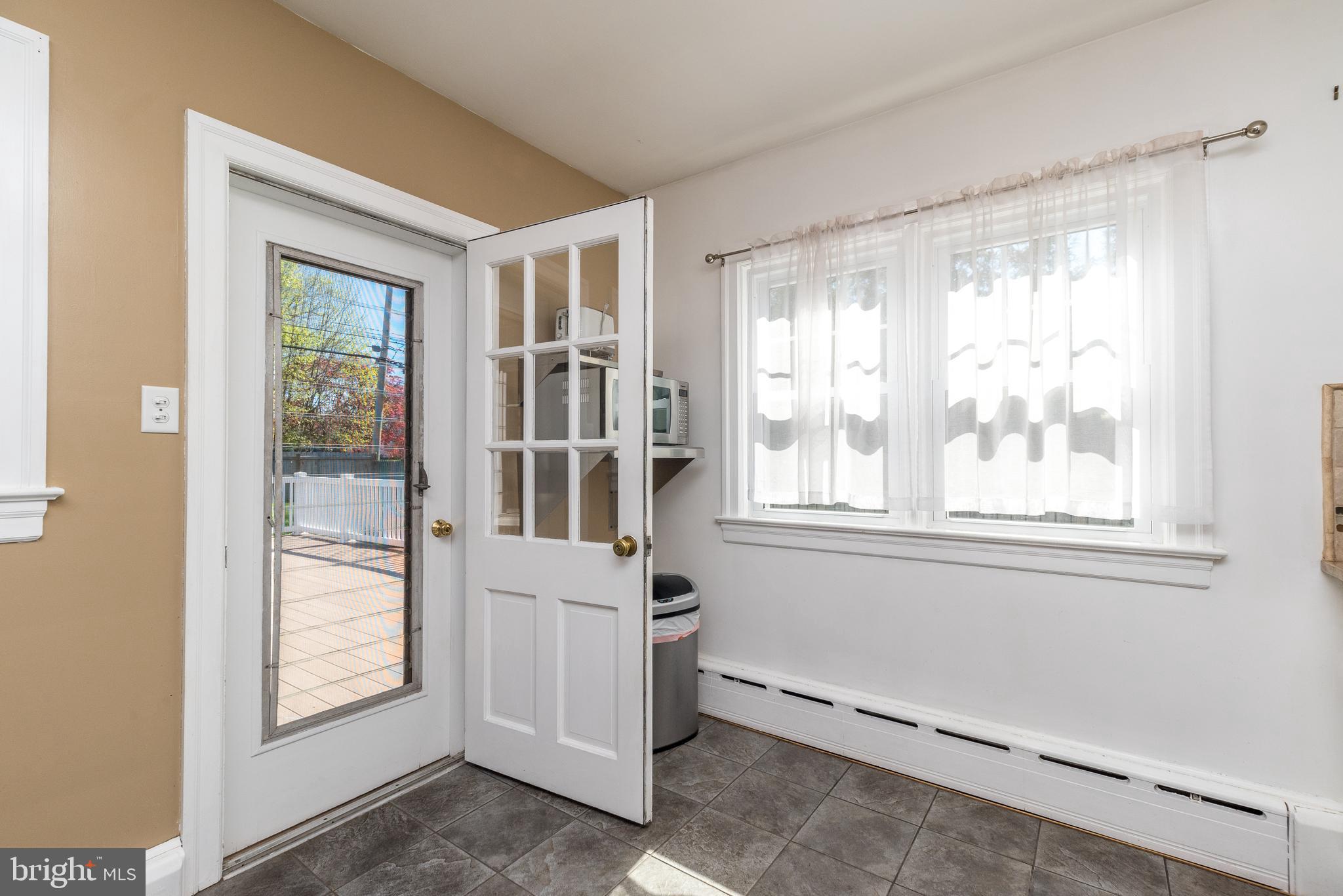 701 Stoler Ave