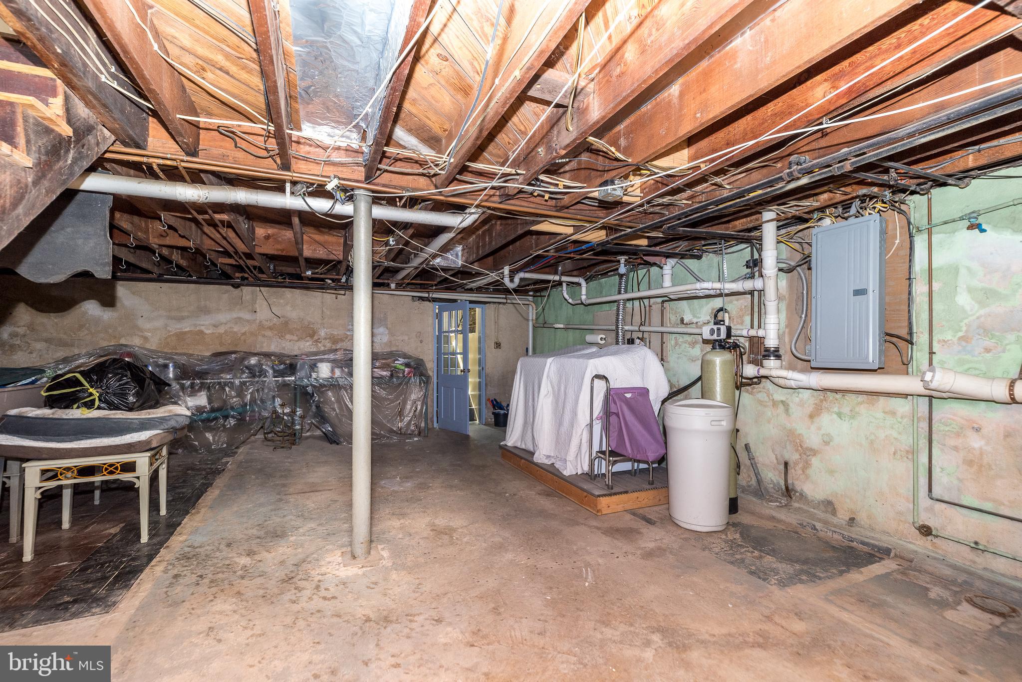 701 Stoler Ave