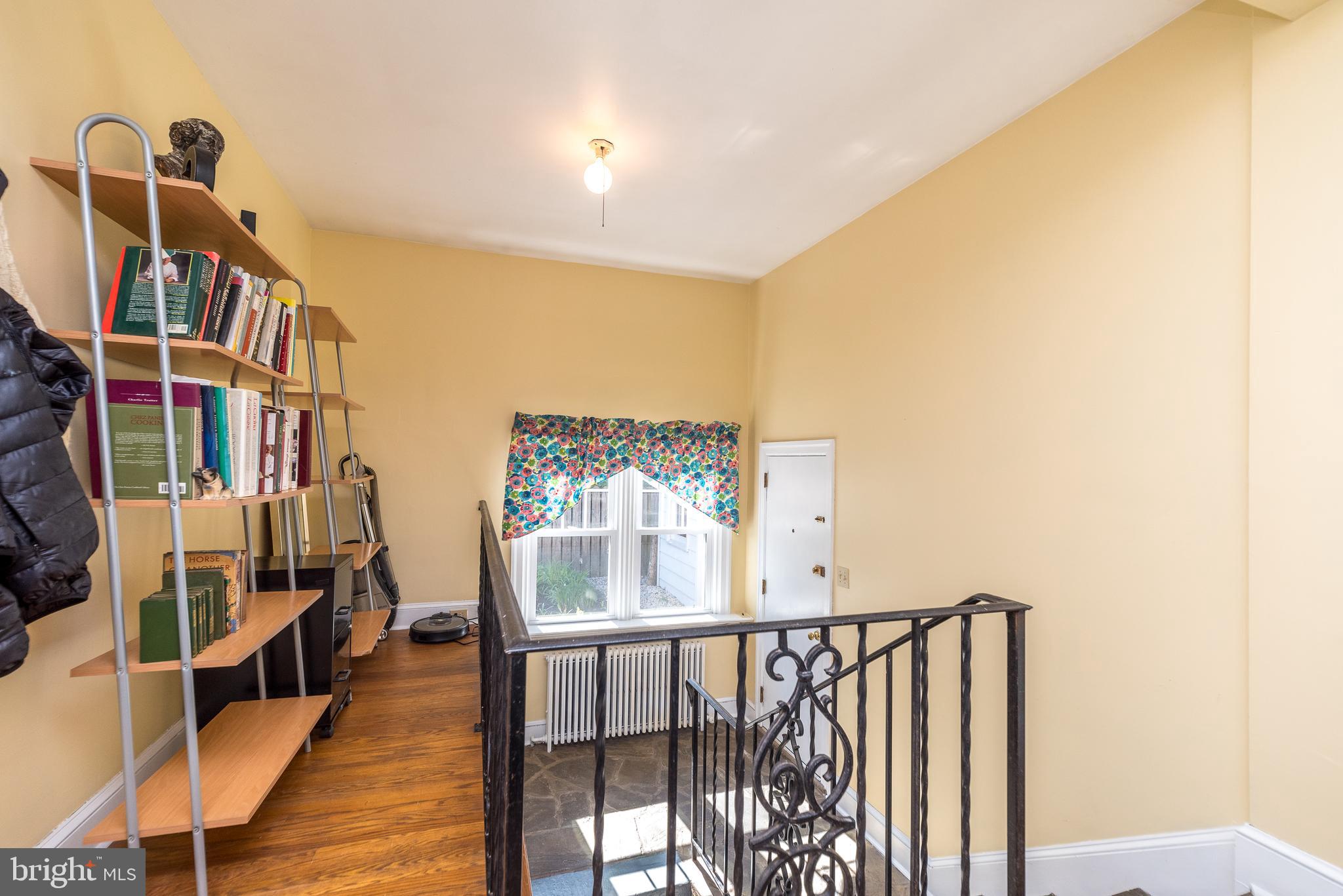 701 Stoler Ave