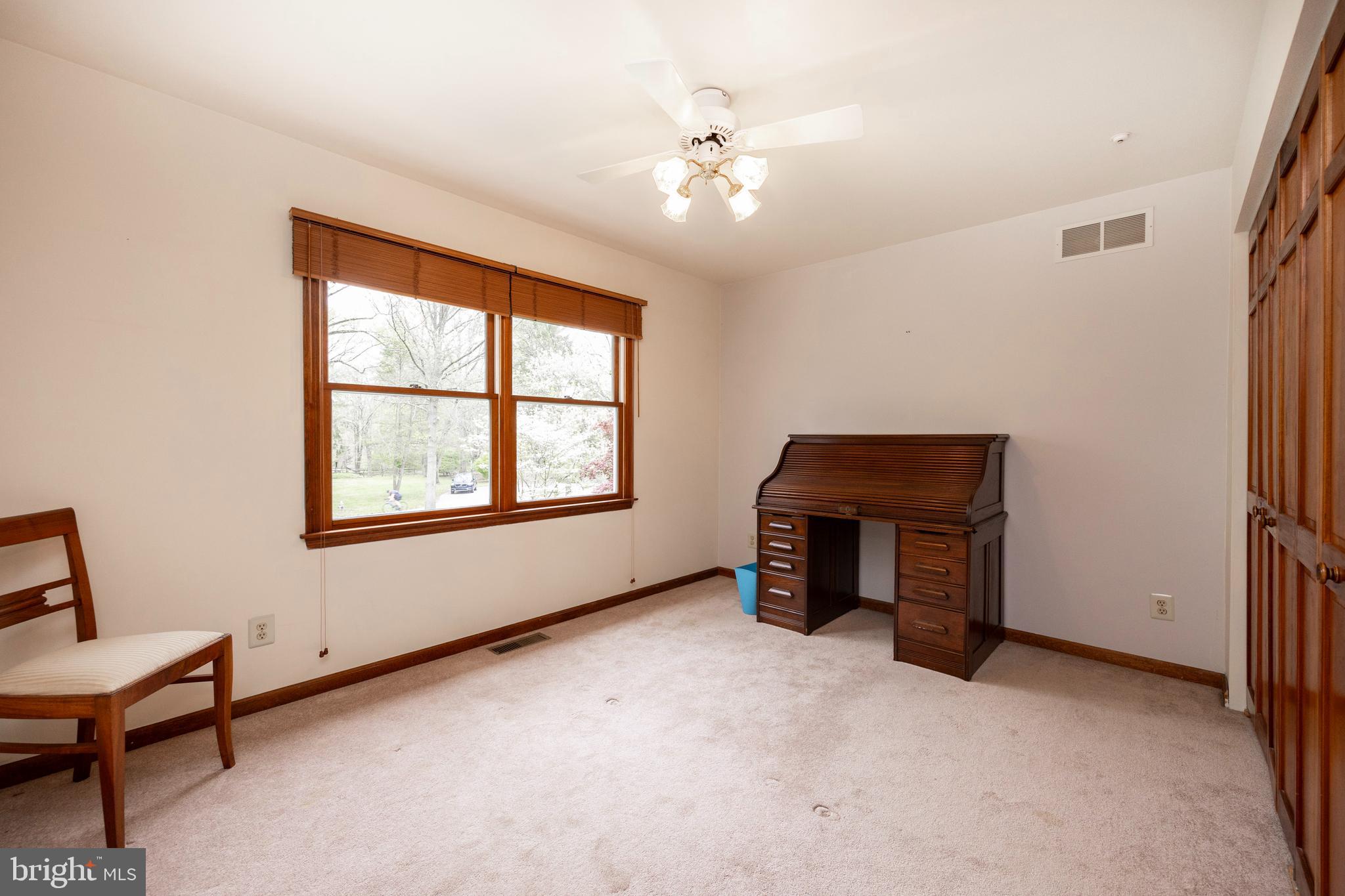 1012 Davis Rd