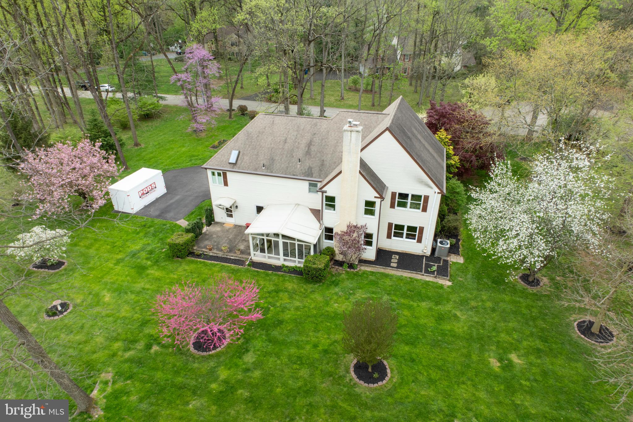 1012 Davis Rd