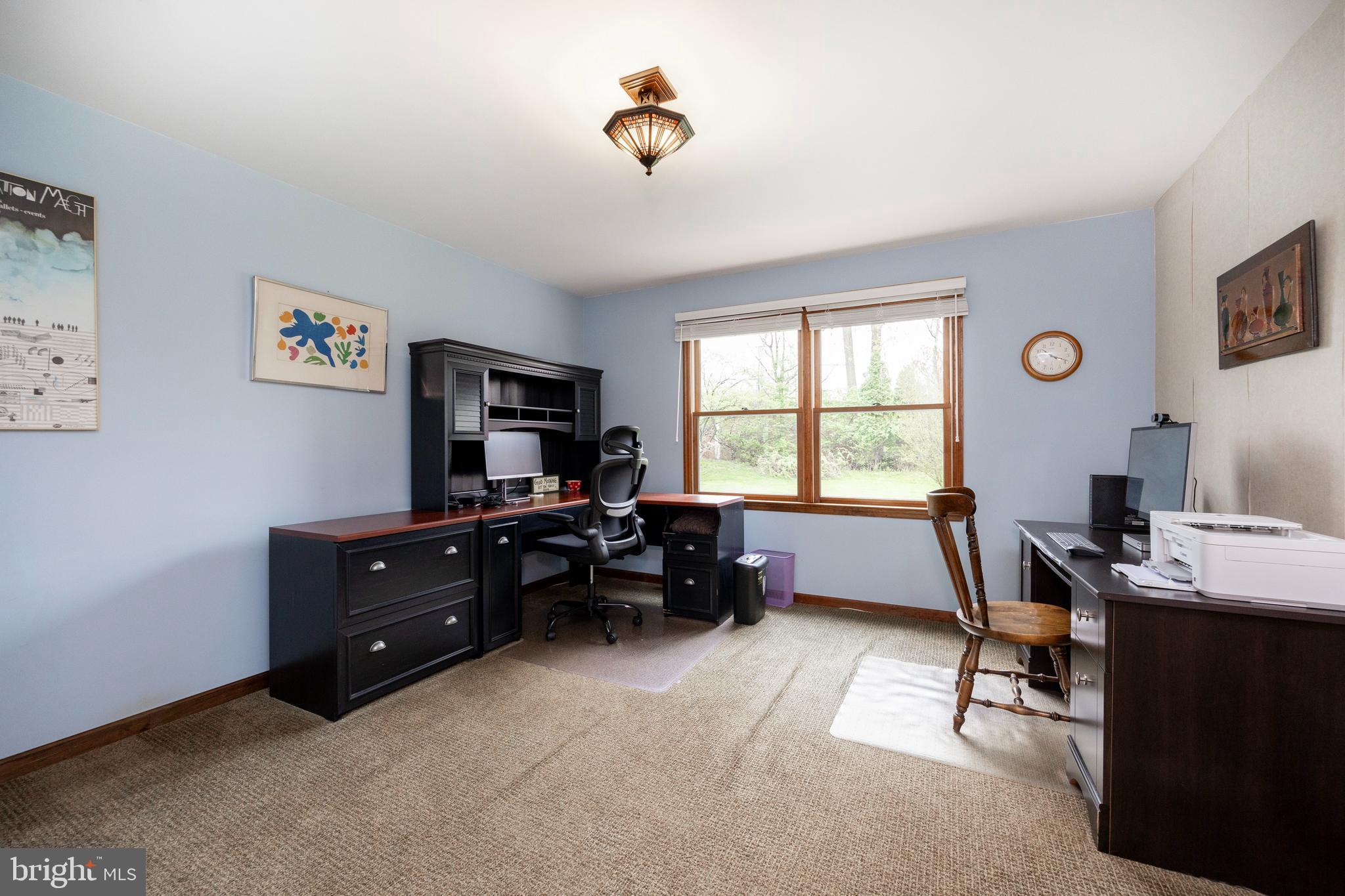 1012 Davis Rd