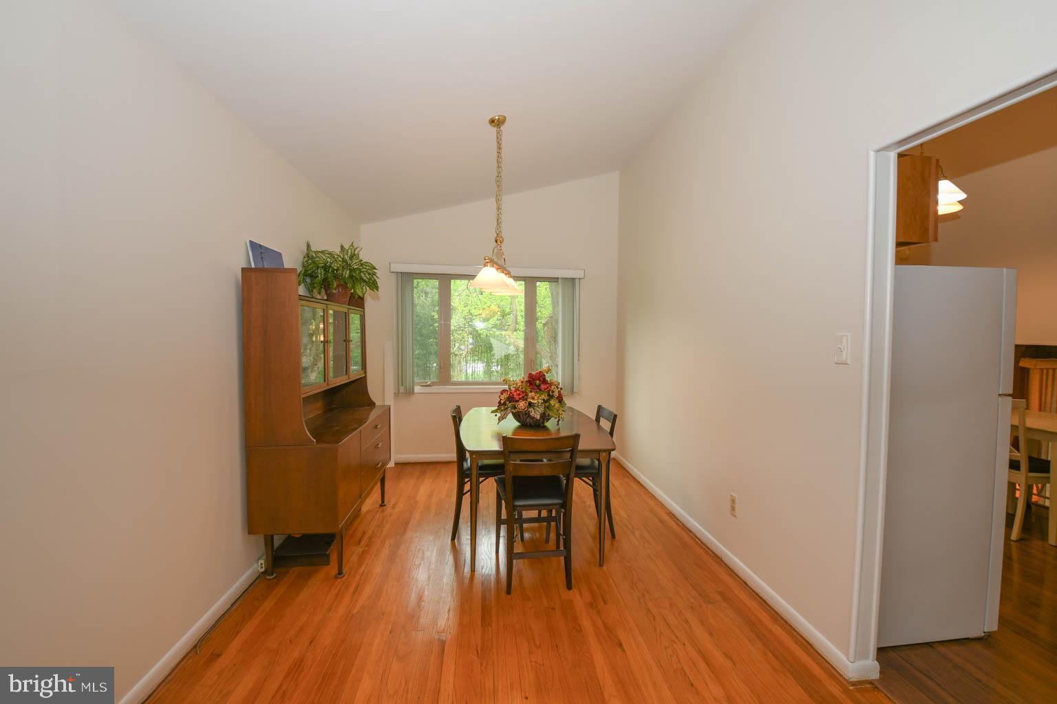 13 Camelot Dr