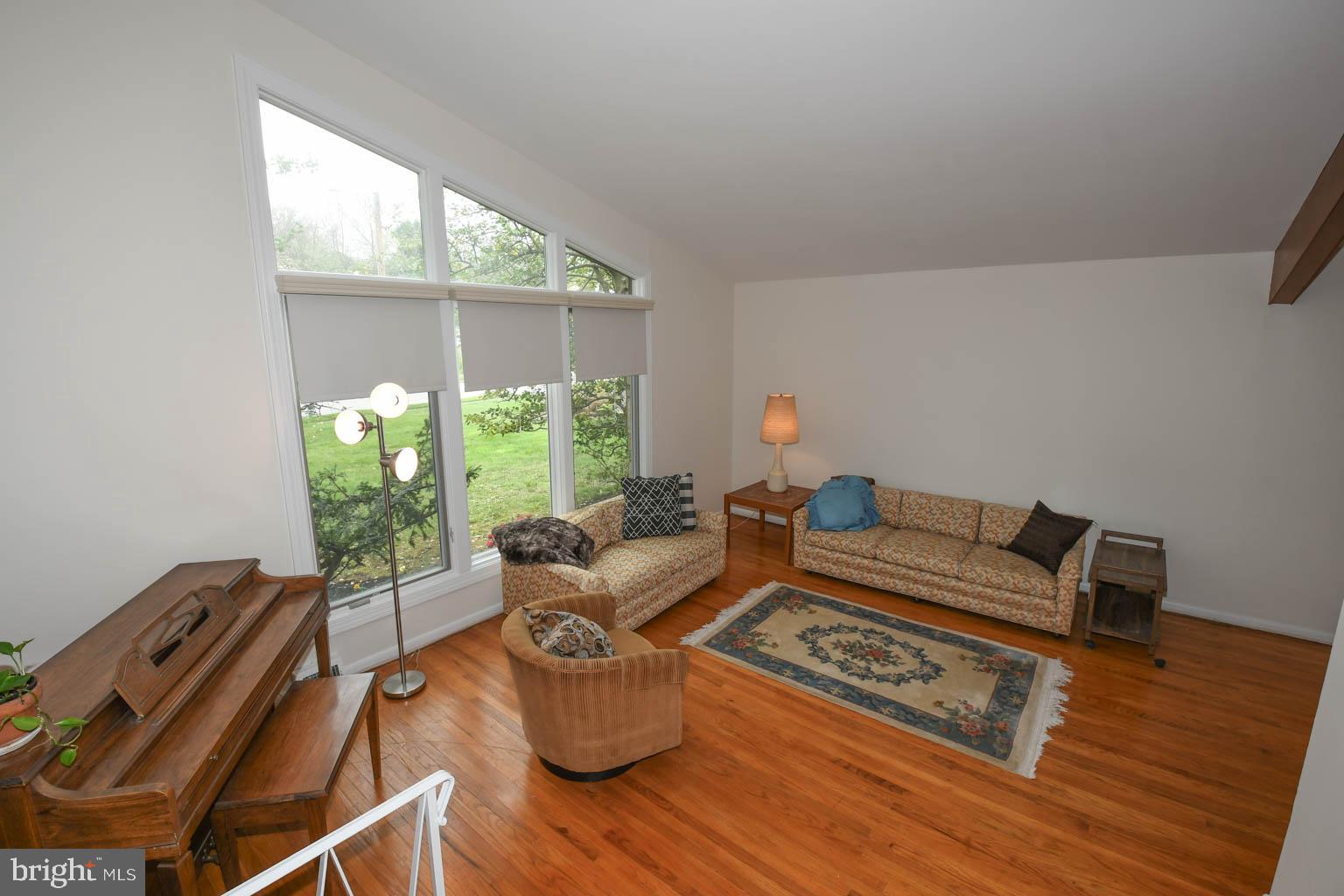 13 Camelot Dr