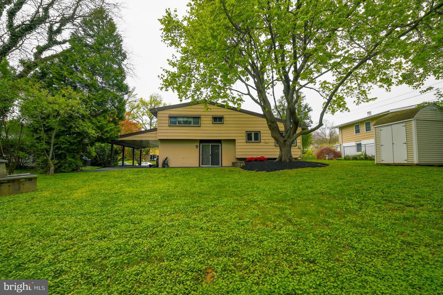 13 Camelot Dr
