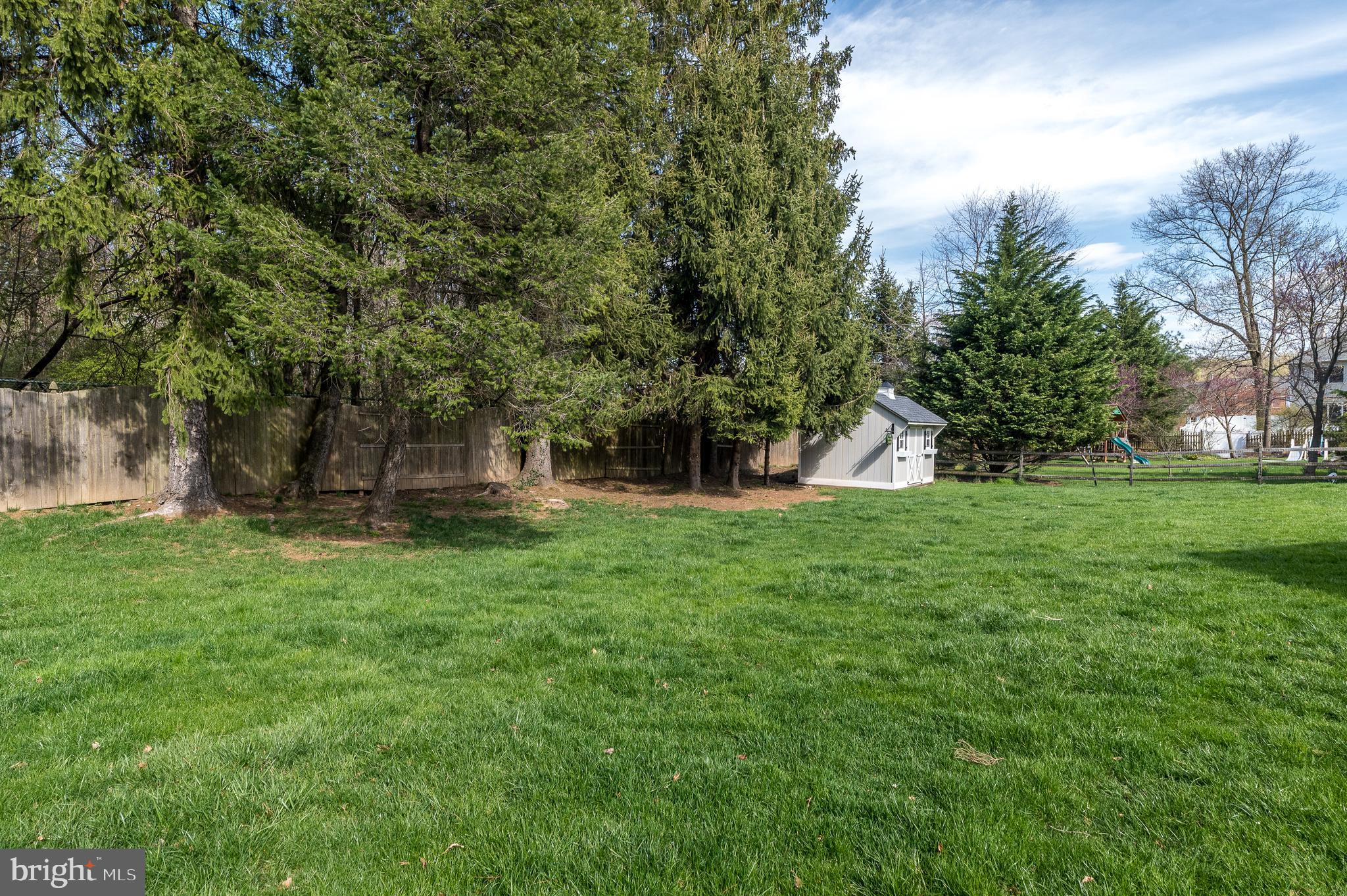 757 Castlewood Dr