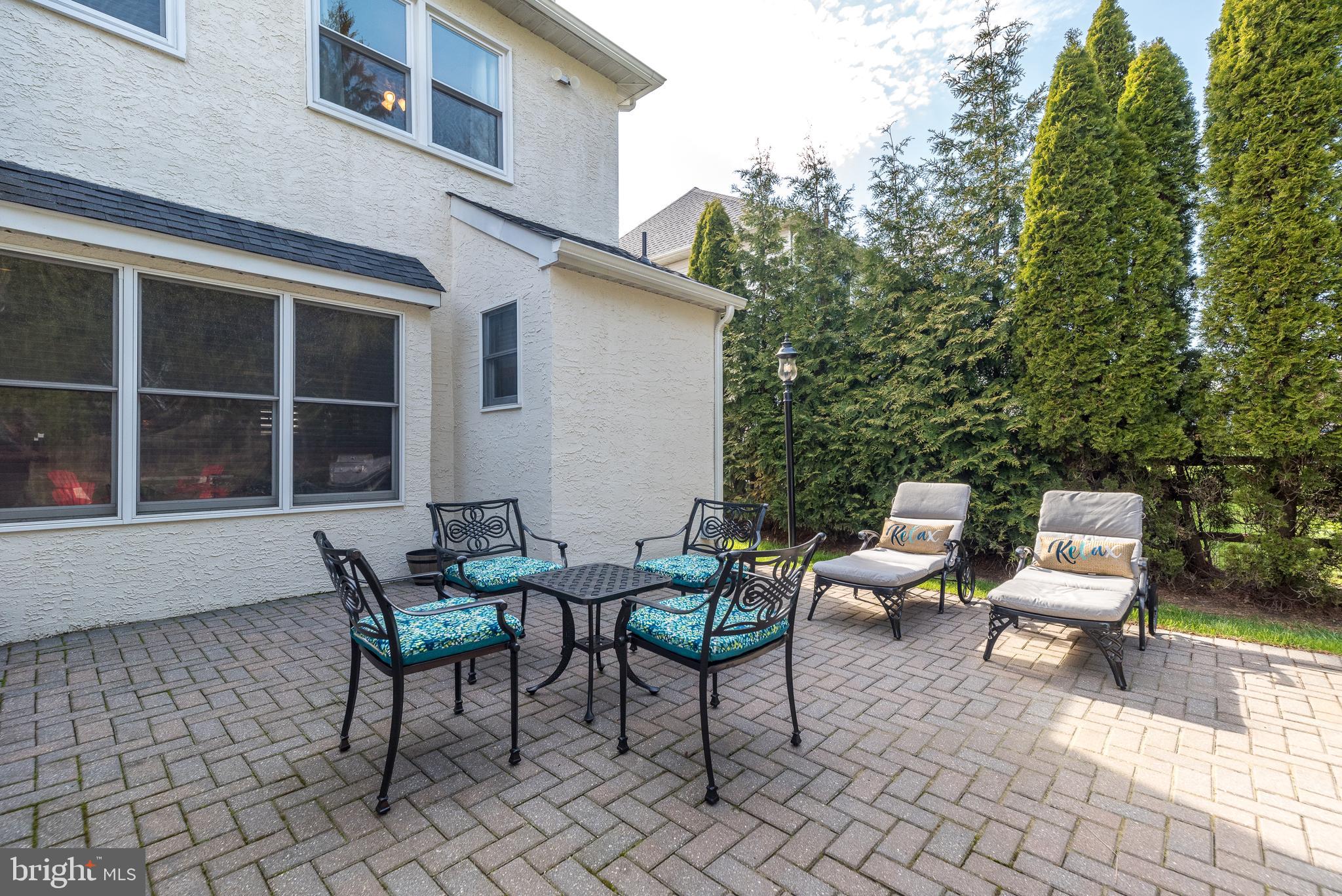 757 Castlewood Dr