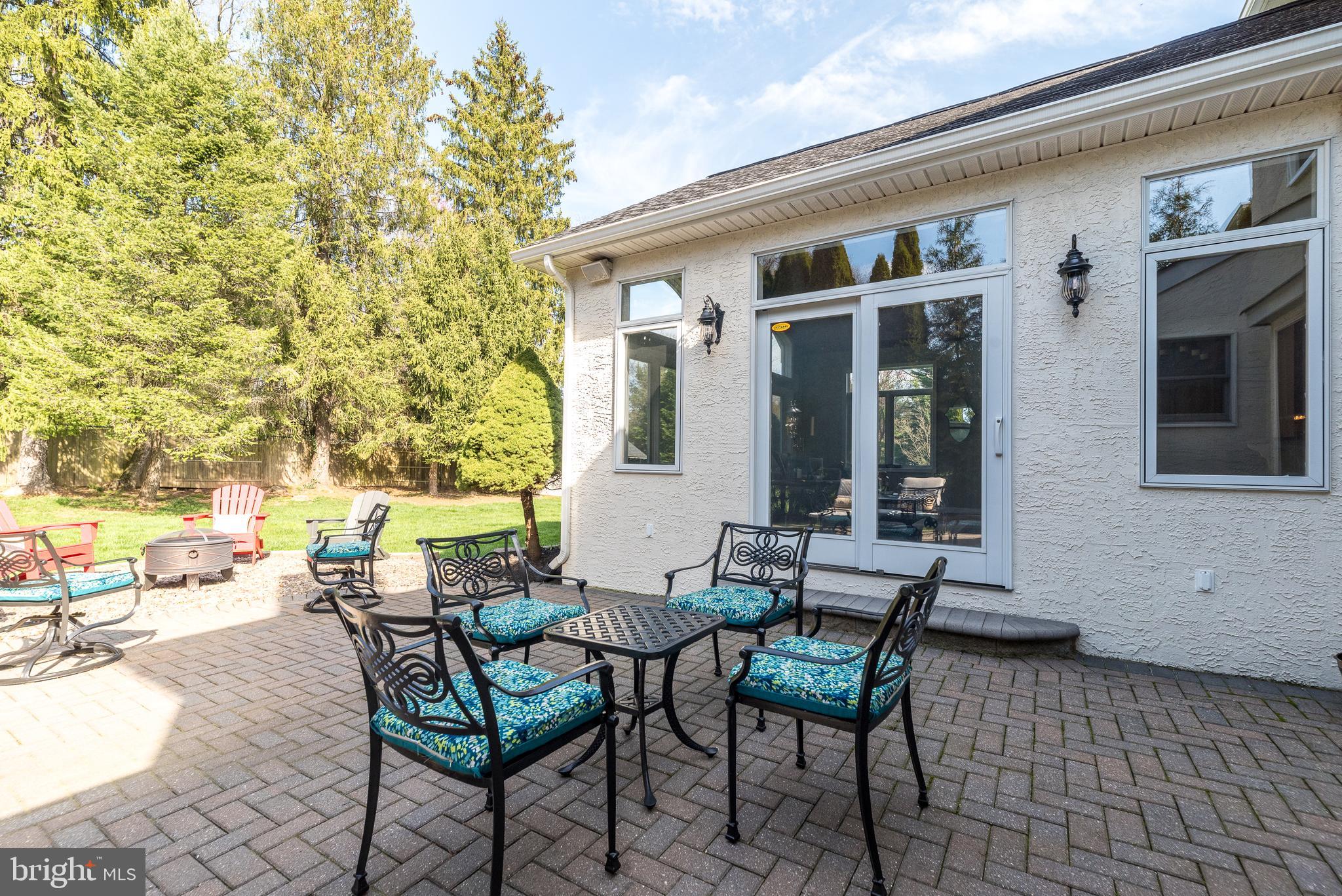 757 Castlewood Dr
