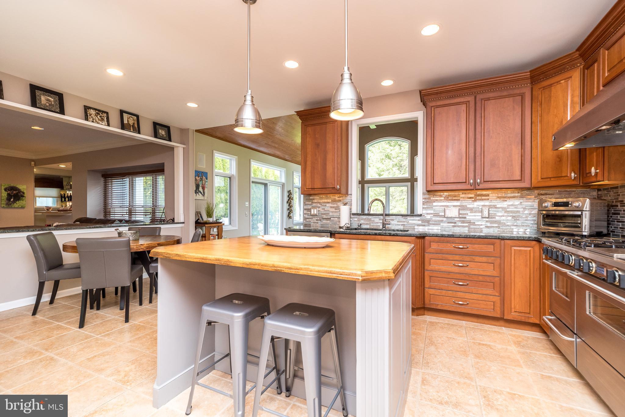 757 Castlewood Dr