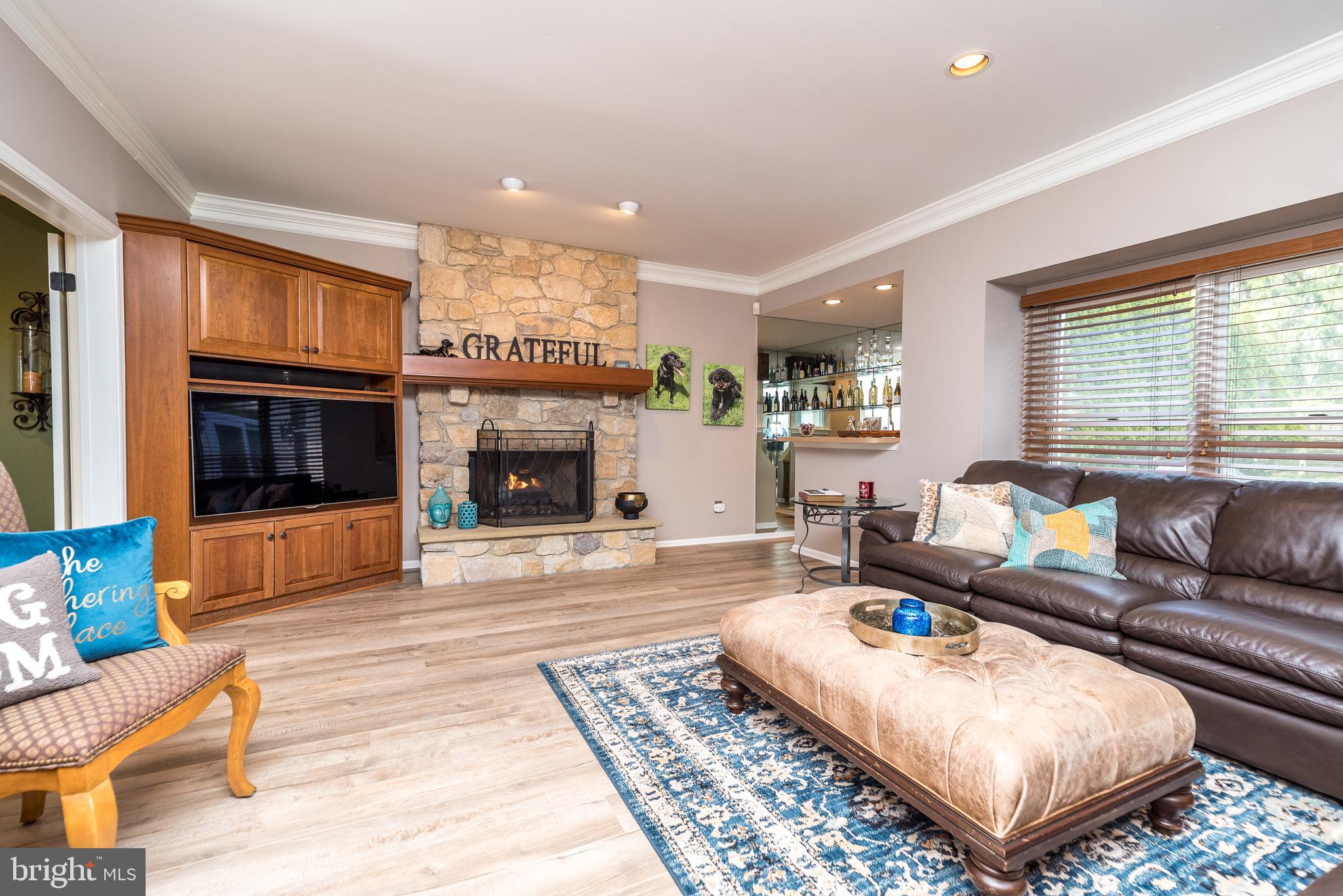 757 Castlewood Dr