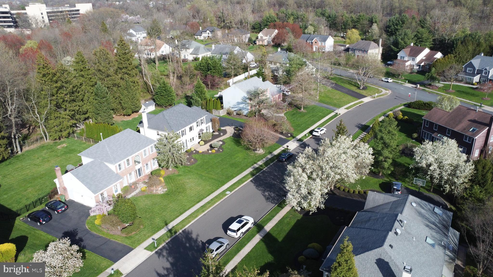 757 Castlewood Dr