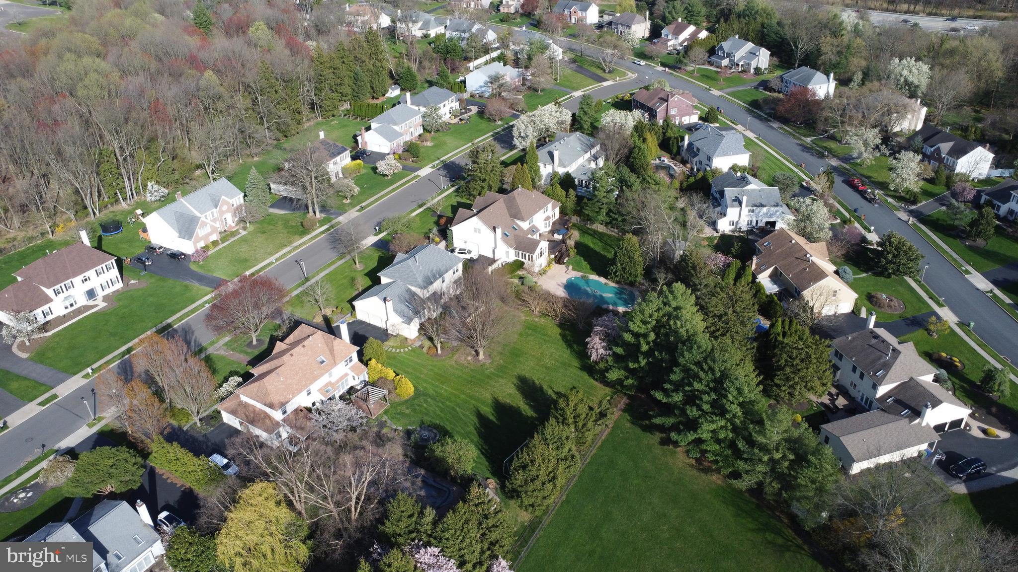 757 Castlewood Dr