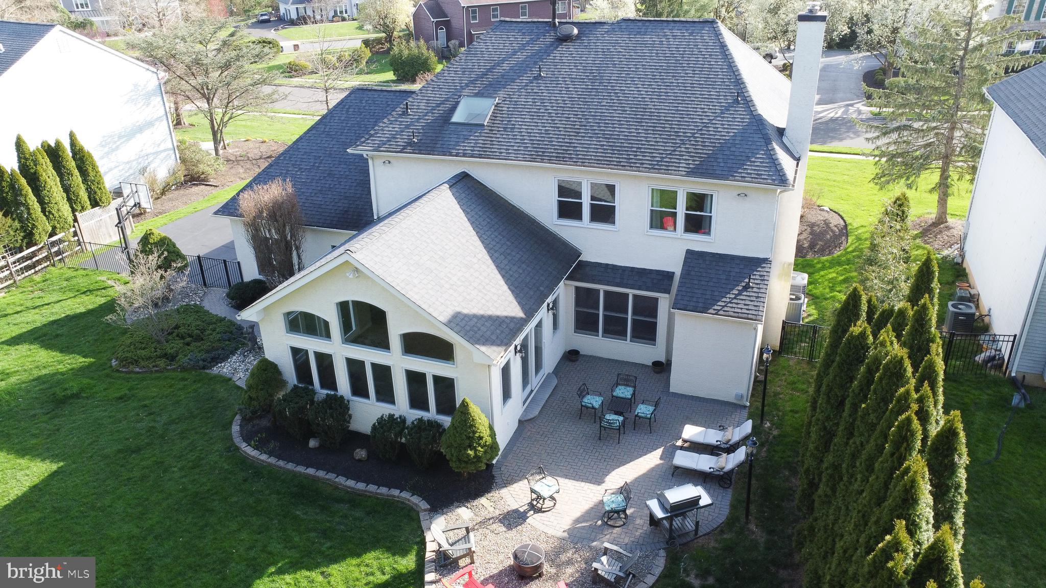 757 Castlewood Dr