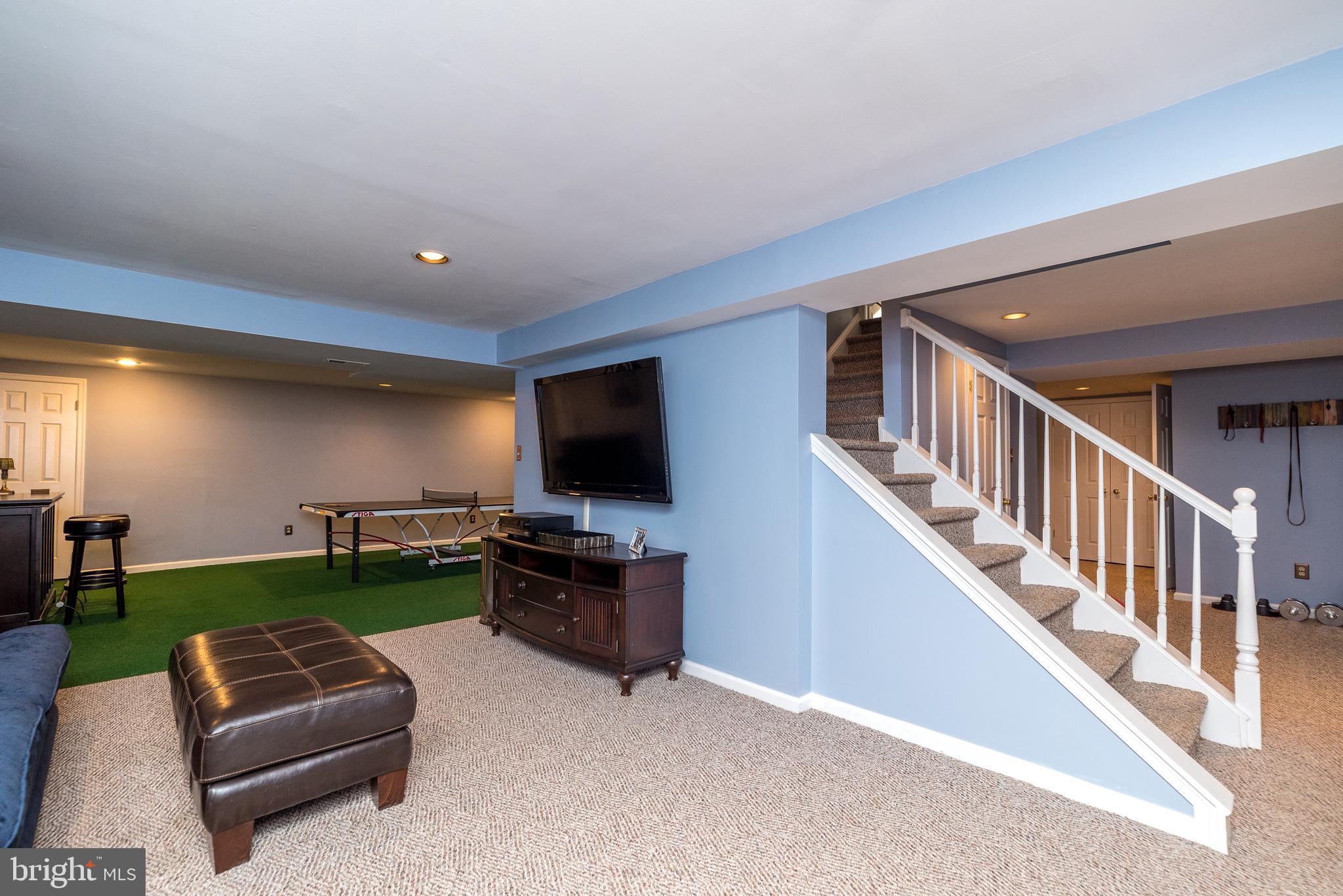 757 Castlewood Dr