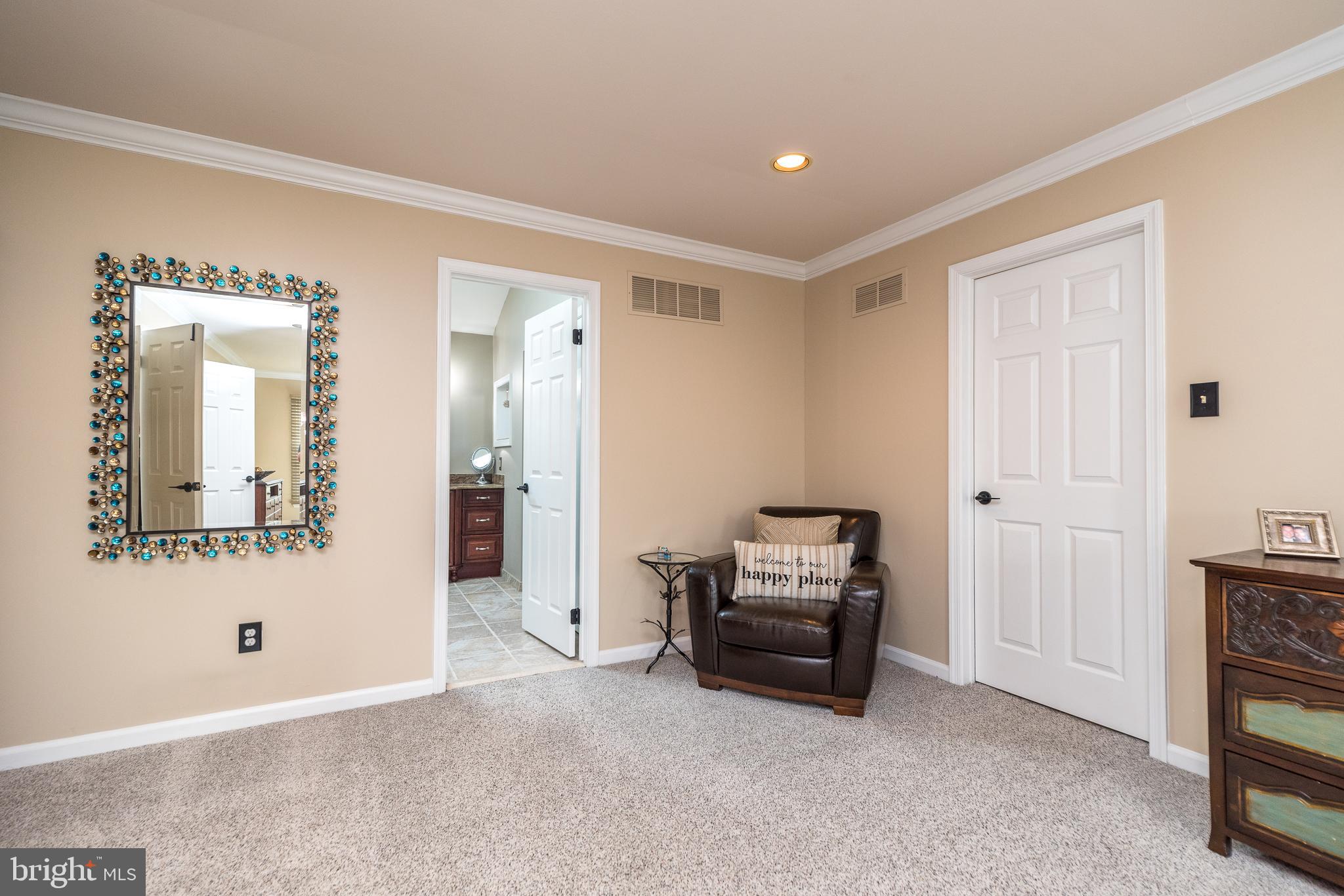 757 Castlewood Dr
