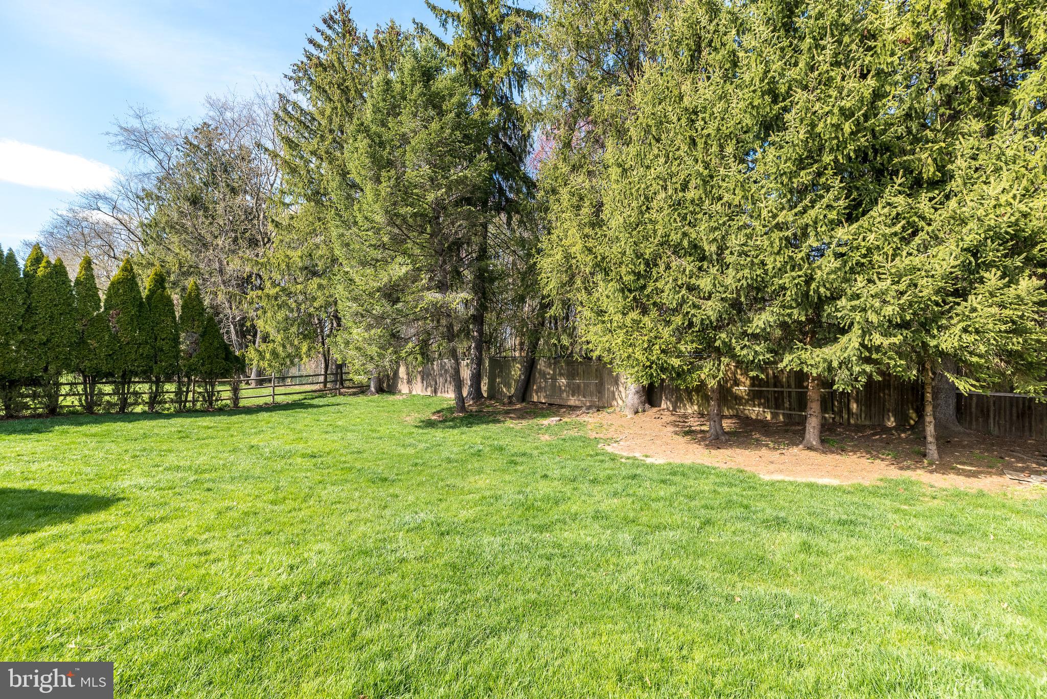 757 Castlewood Dr