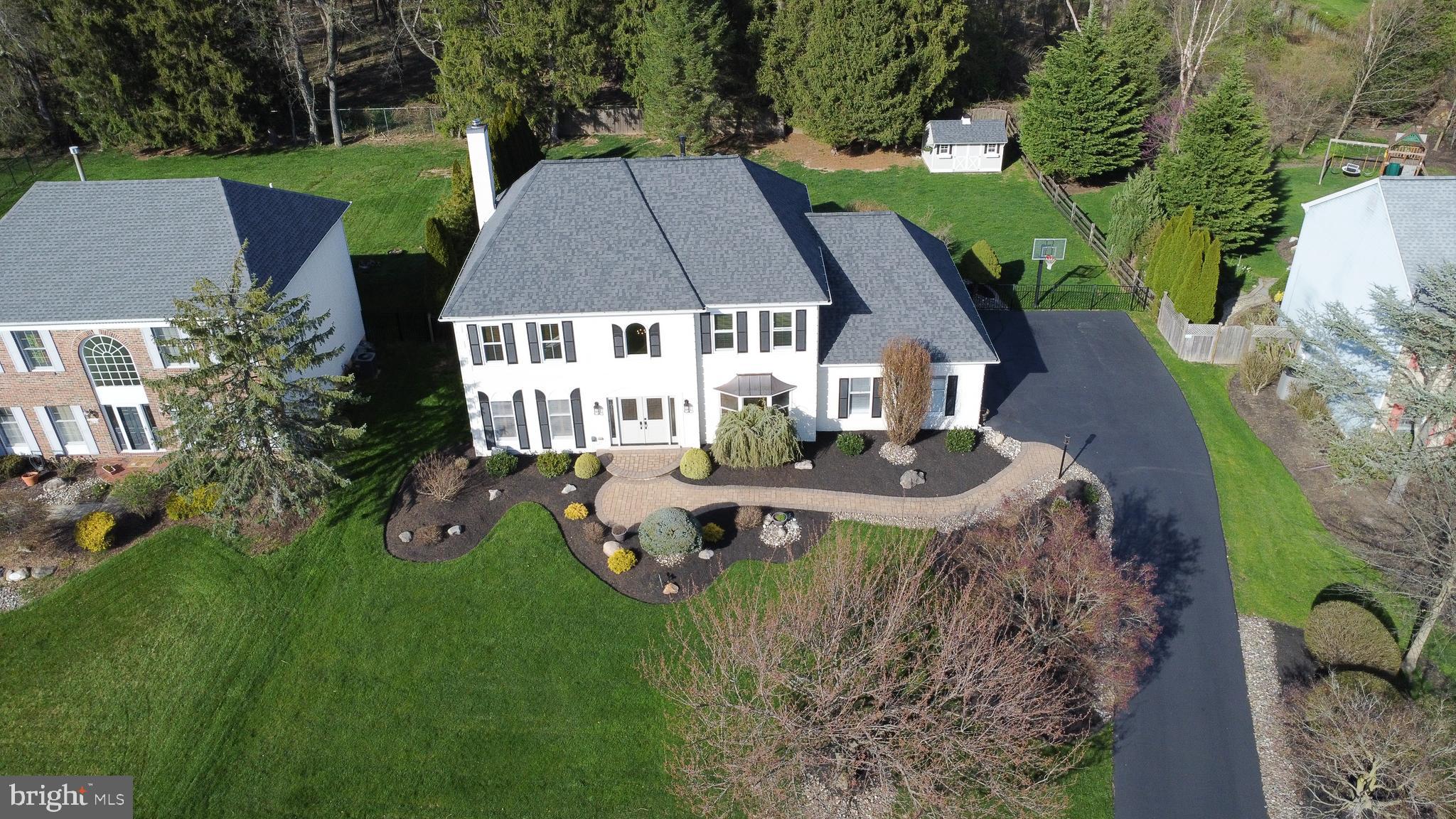 757 Castlewood Dr