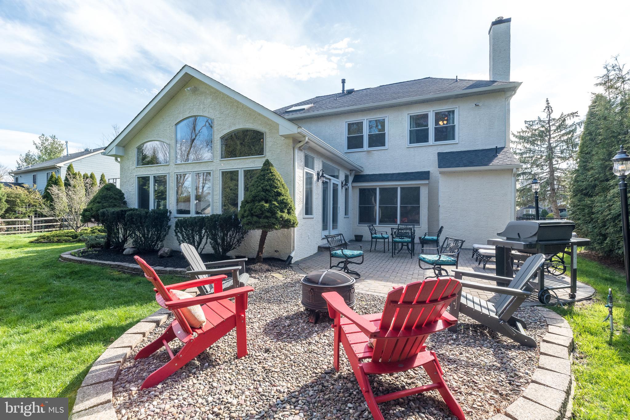 757 Castlewood Dr