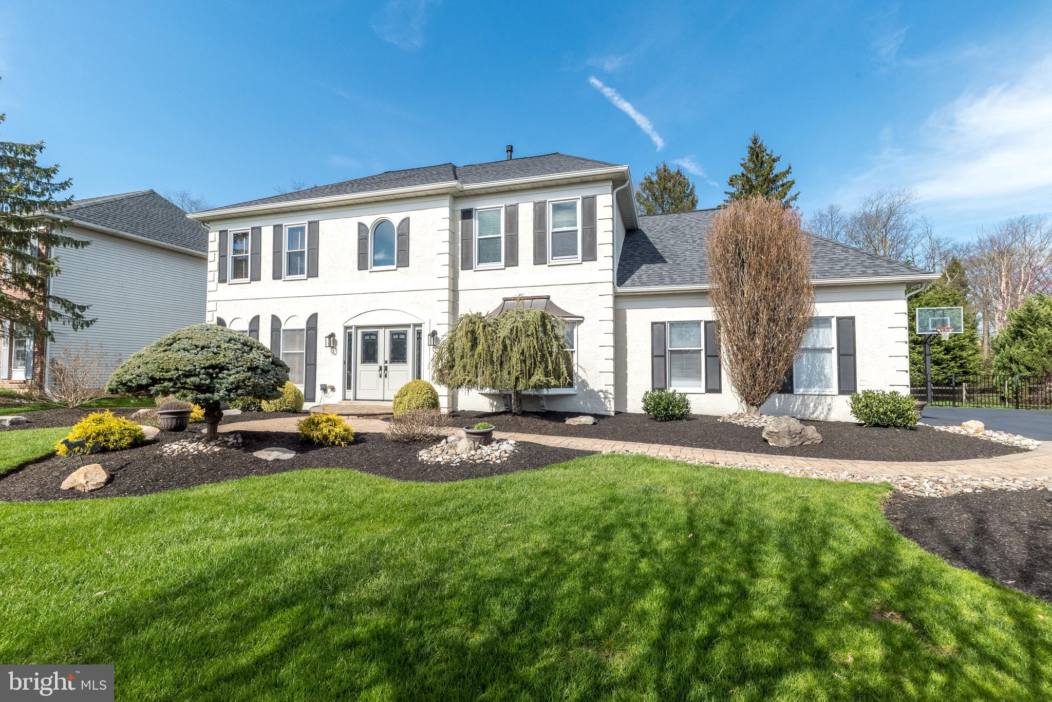 757 Castlewood Dr