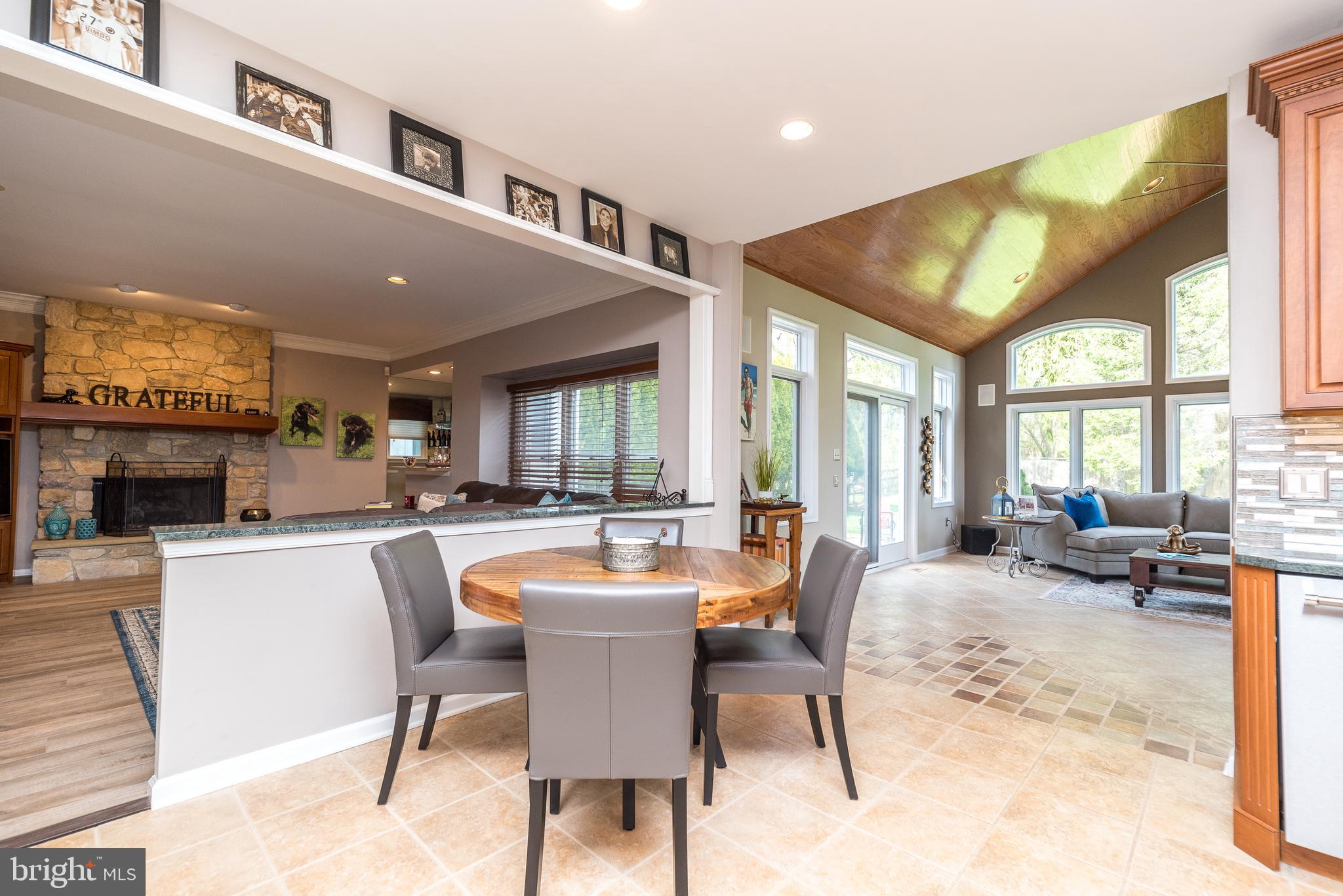 757 Castlewood Dr