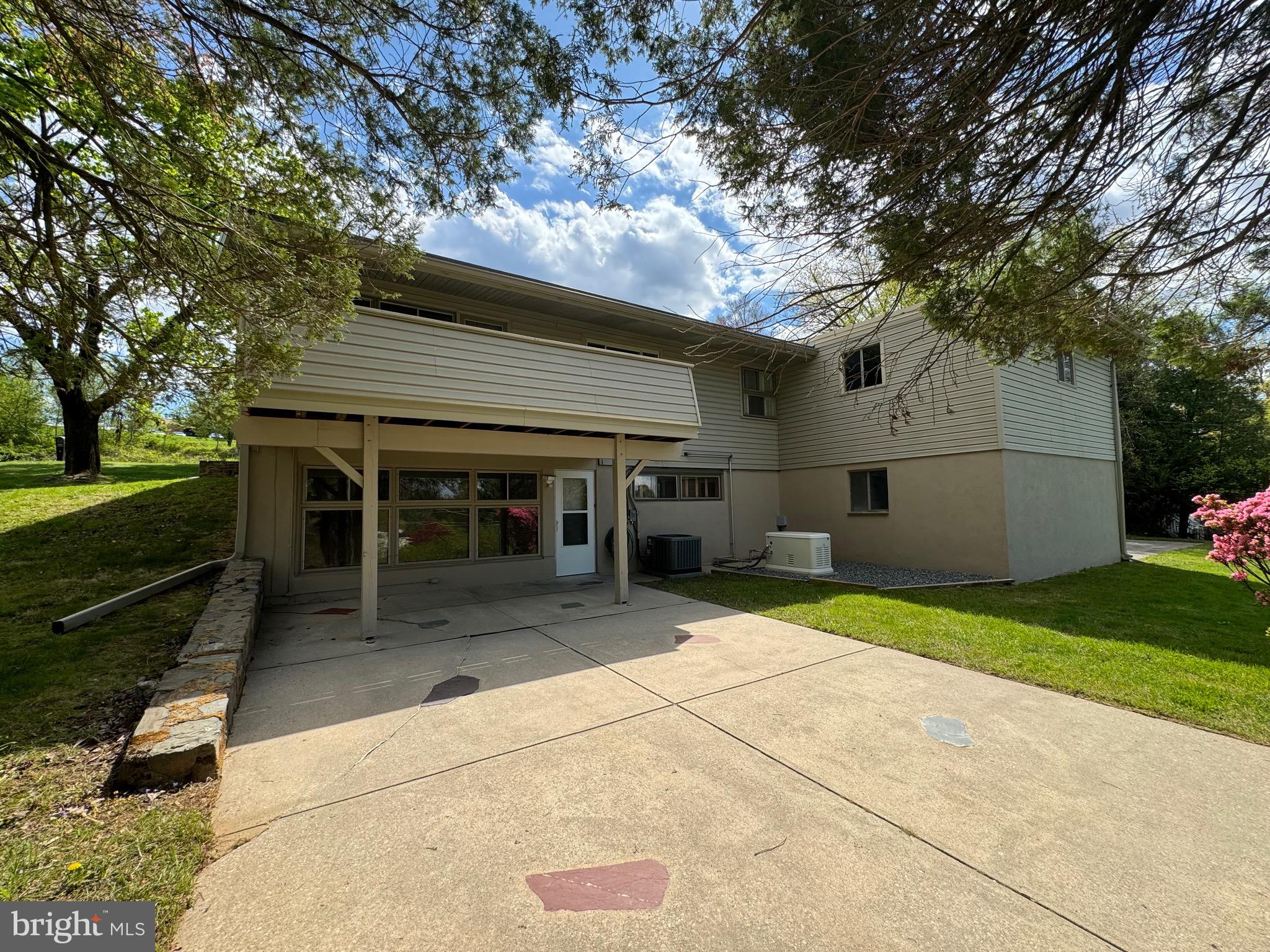 2307 Barren Hill Rd
