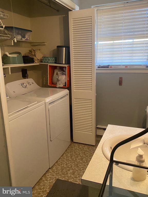 1216 CEDAR RD #2ND FLOOR