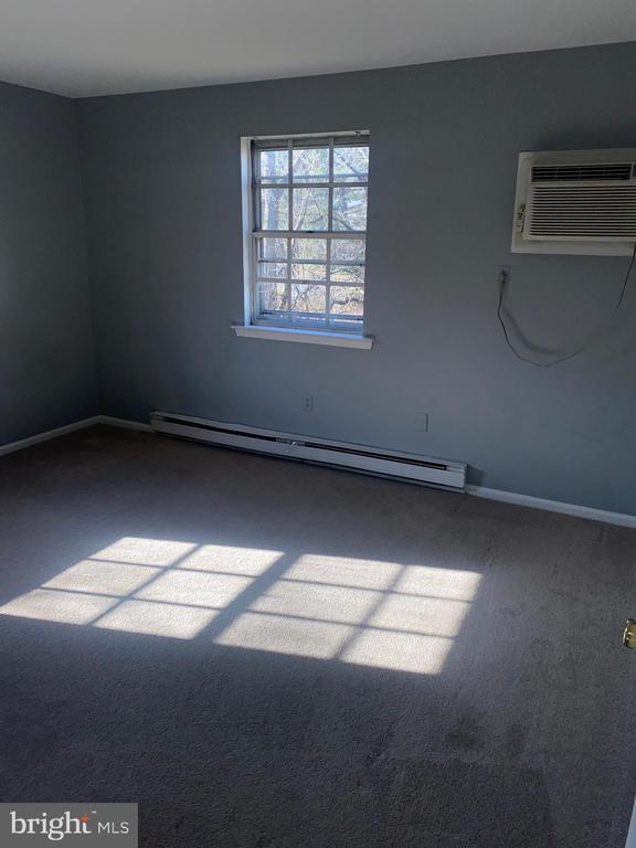 1216 CEDAR RD #2ND FLOOR