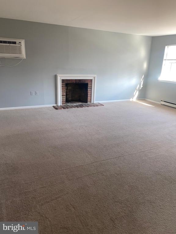 1216 CEDAR RD #2ND FLOOR