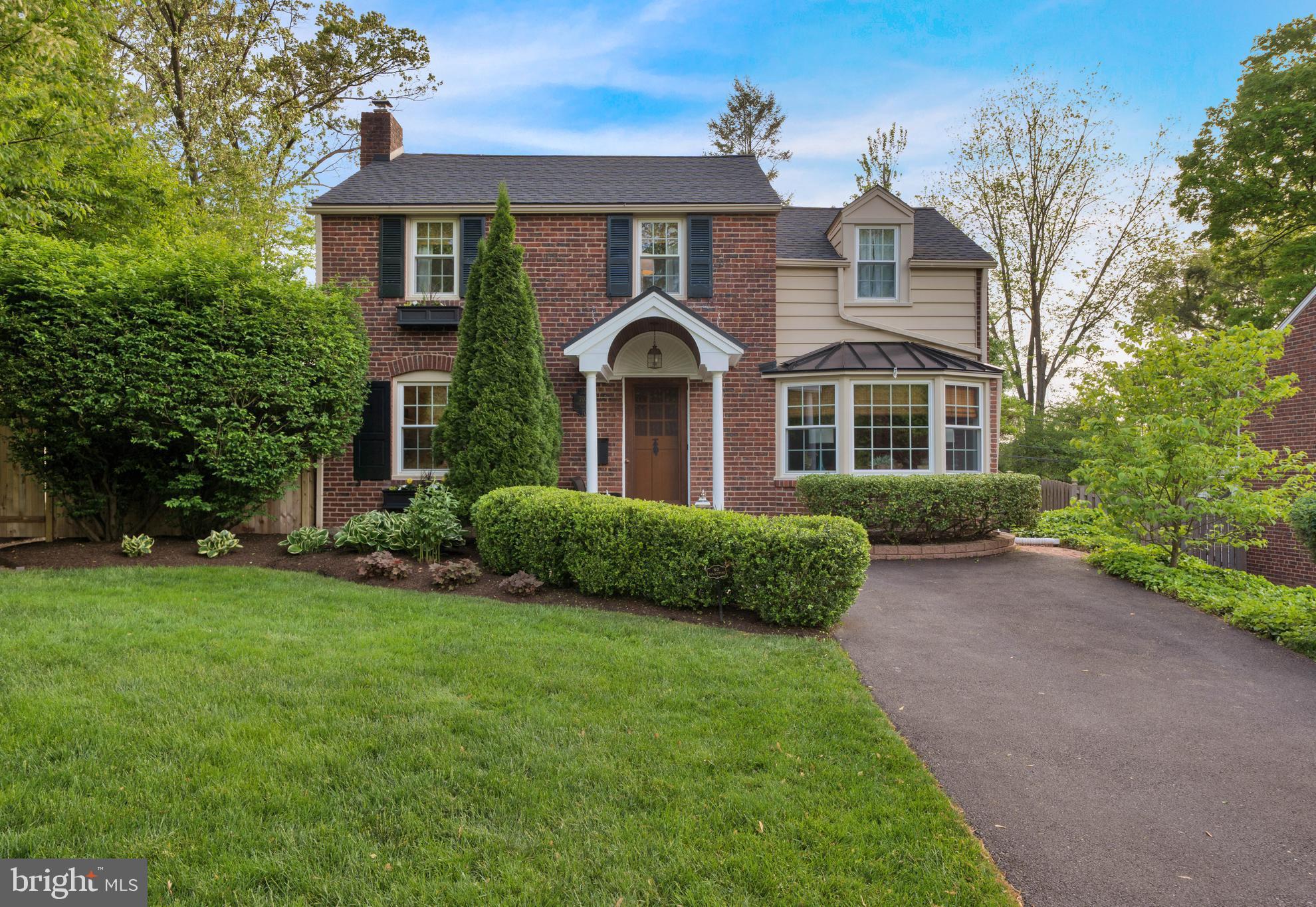 703 Glendalough Rd